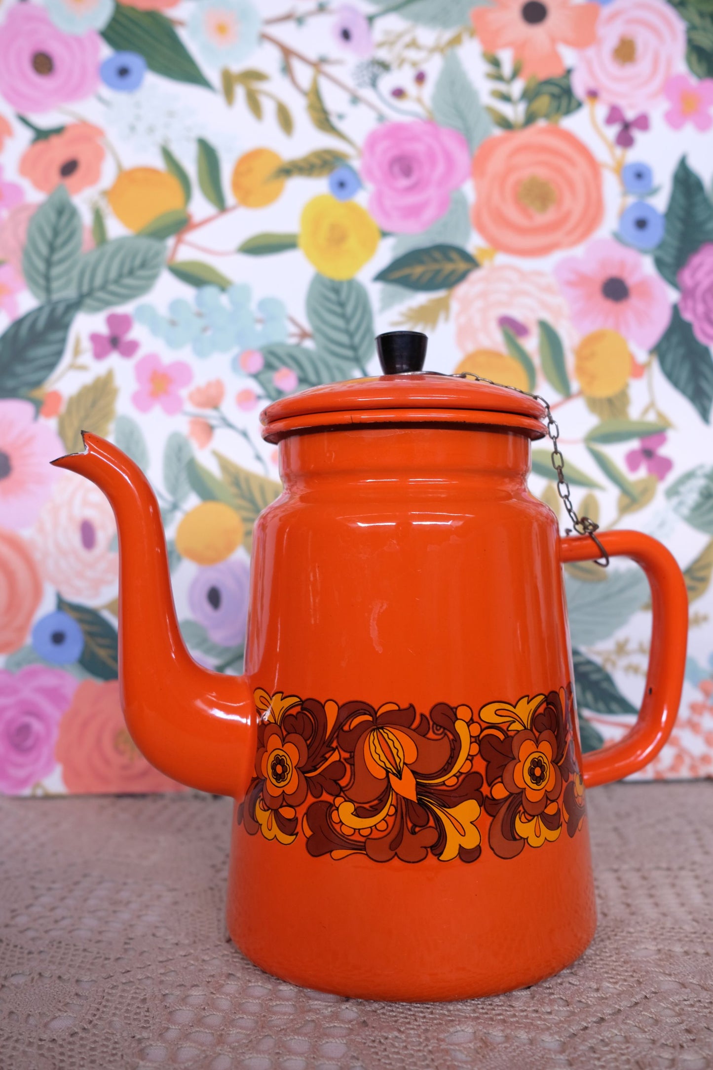 Cafetière en tôle émaillée