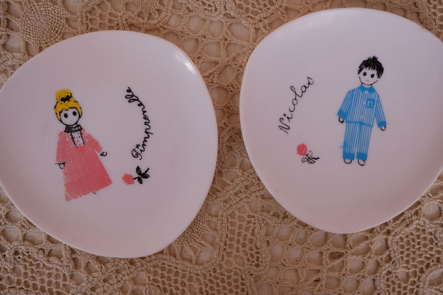 Set de petites assiettes Nicolas et Pimprenelle