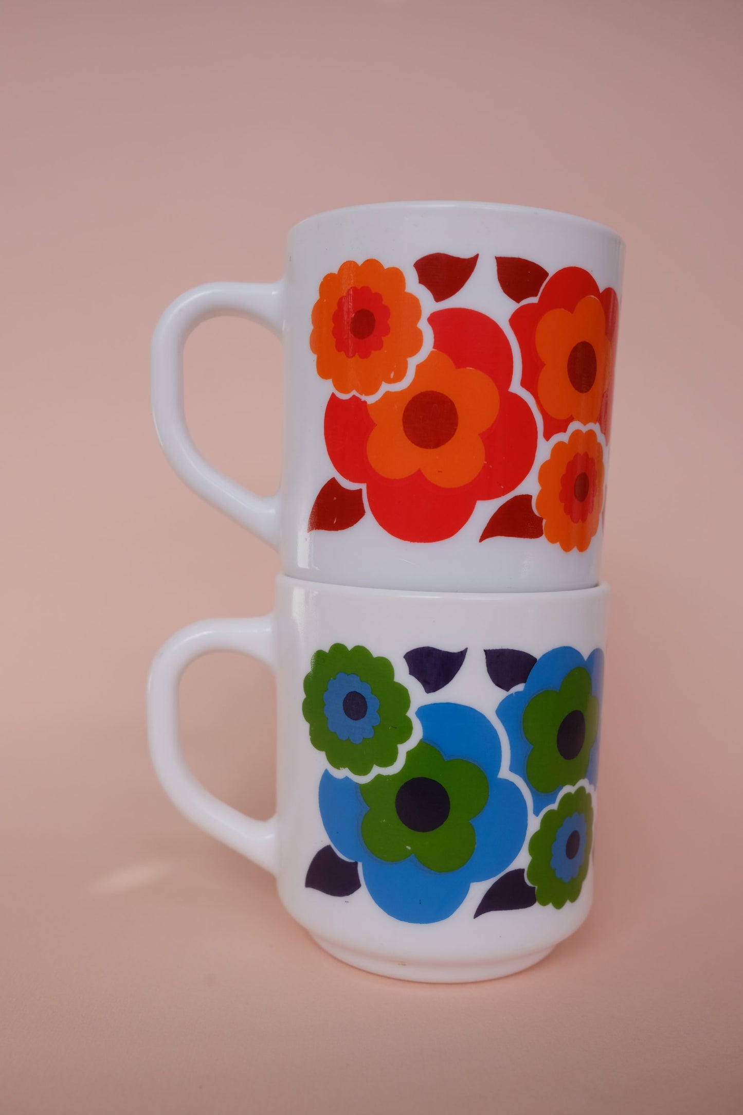 Mugs en arcopal modèle Lotus