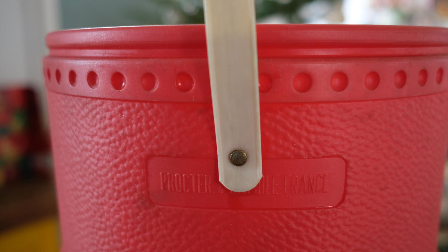 Baril de lessive en forme de botte du père noël