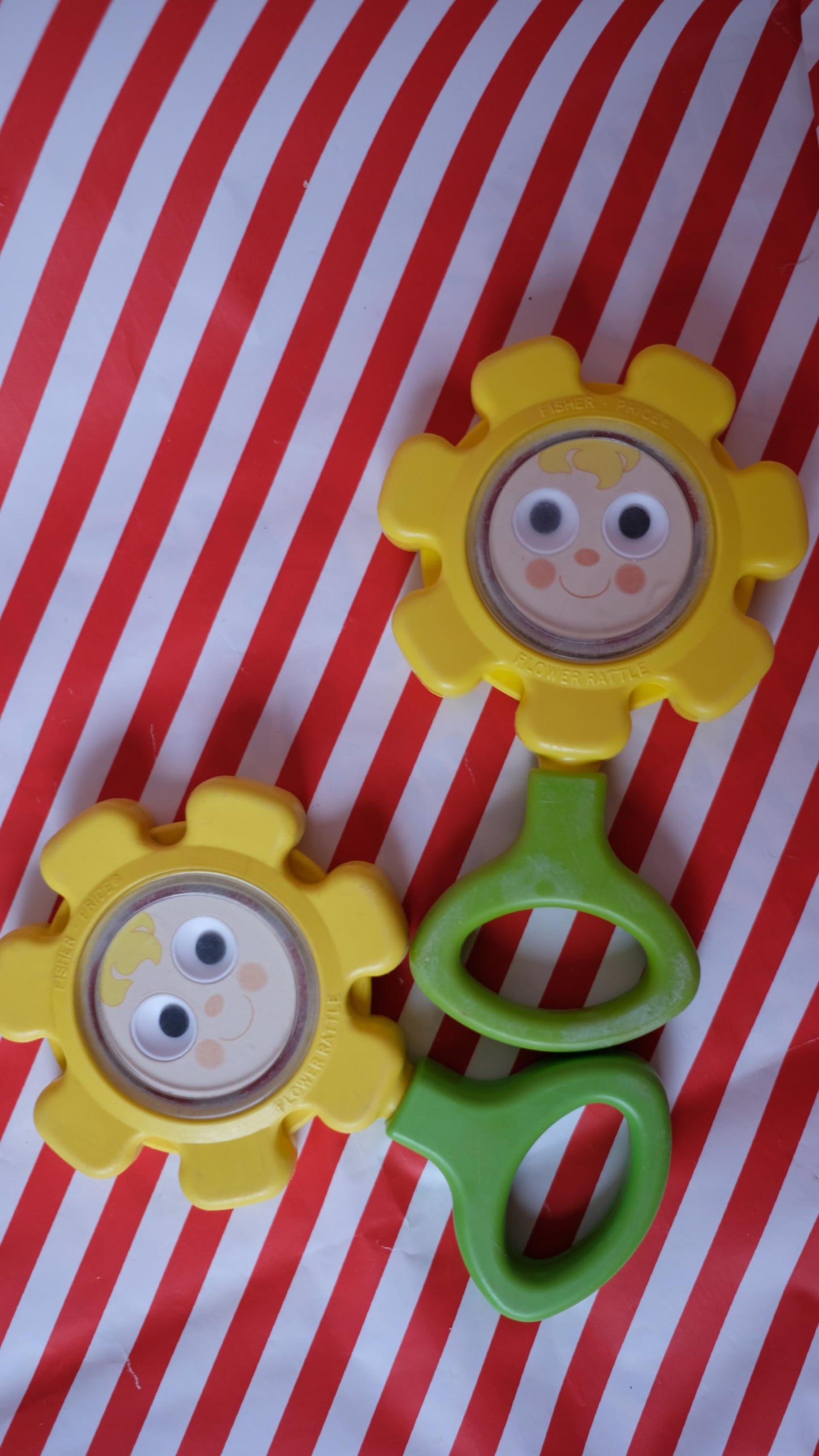 Hochets fleurs fisher price de 1973