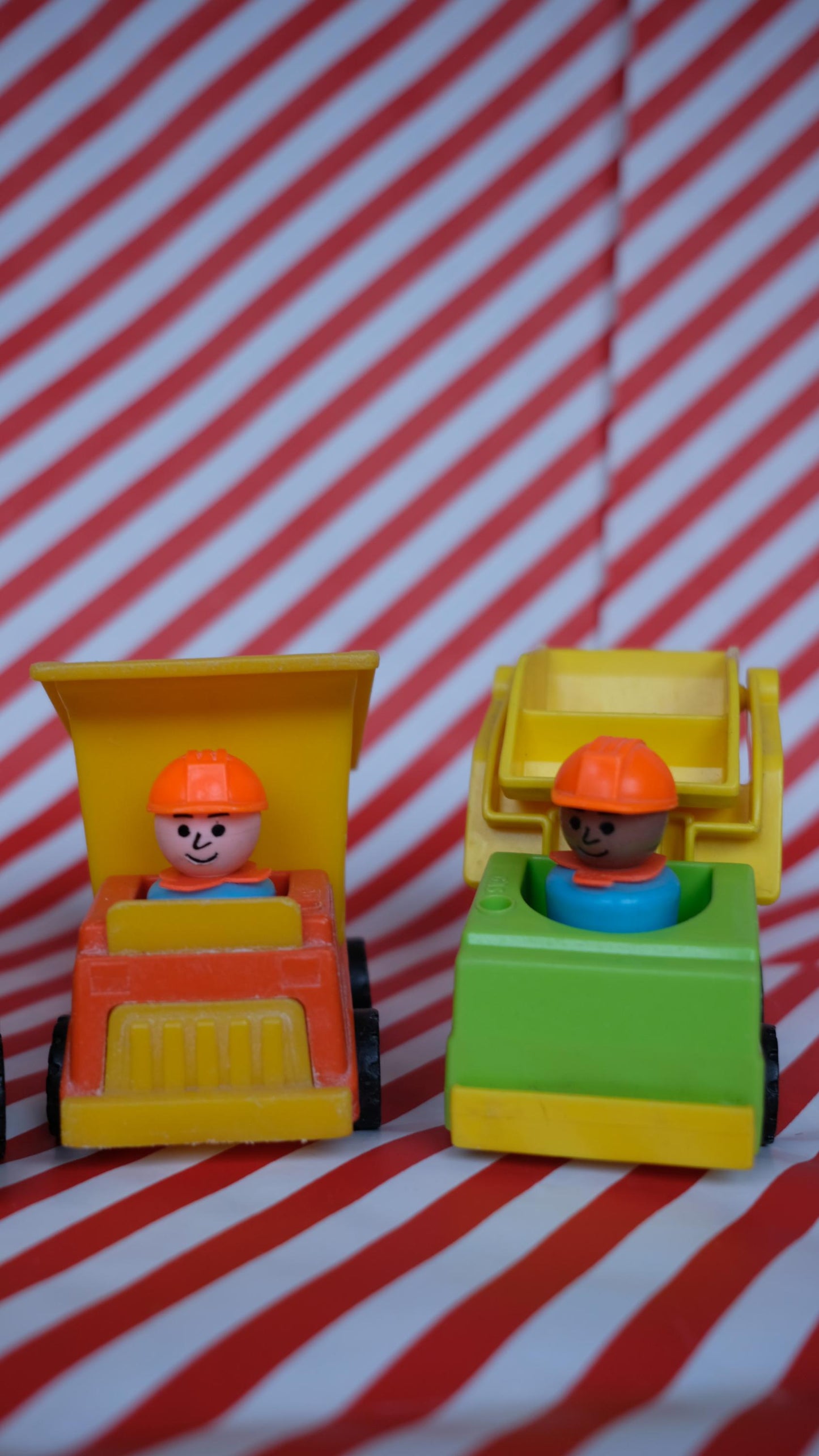 Véhicules de chantier little people par Fisher price