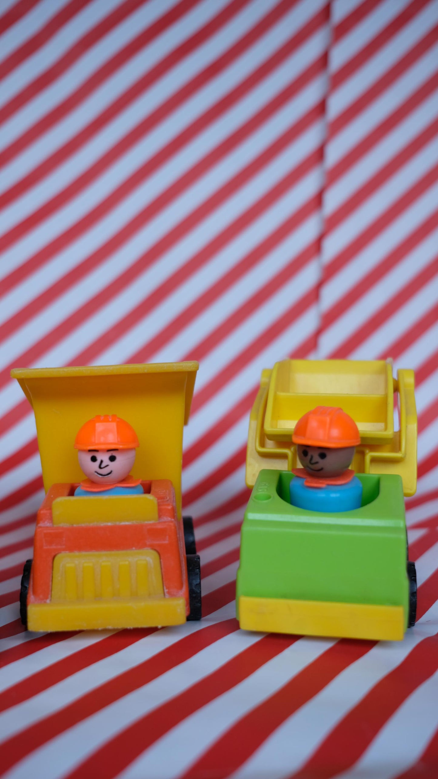 Véhicules de chantier little people par Fisher price