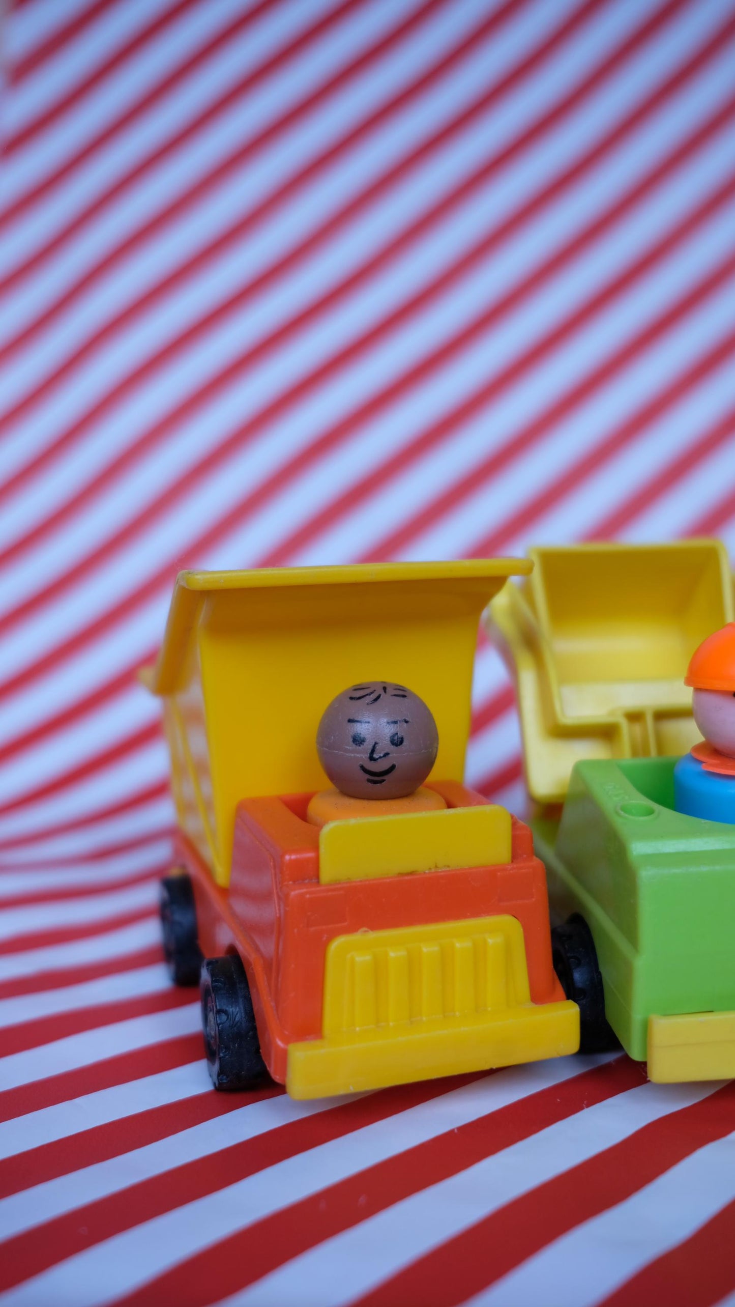 Véhicules de chantier little people par Fisher price