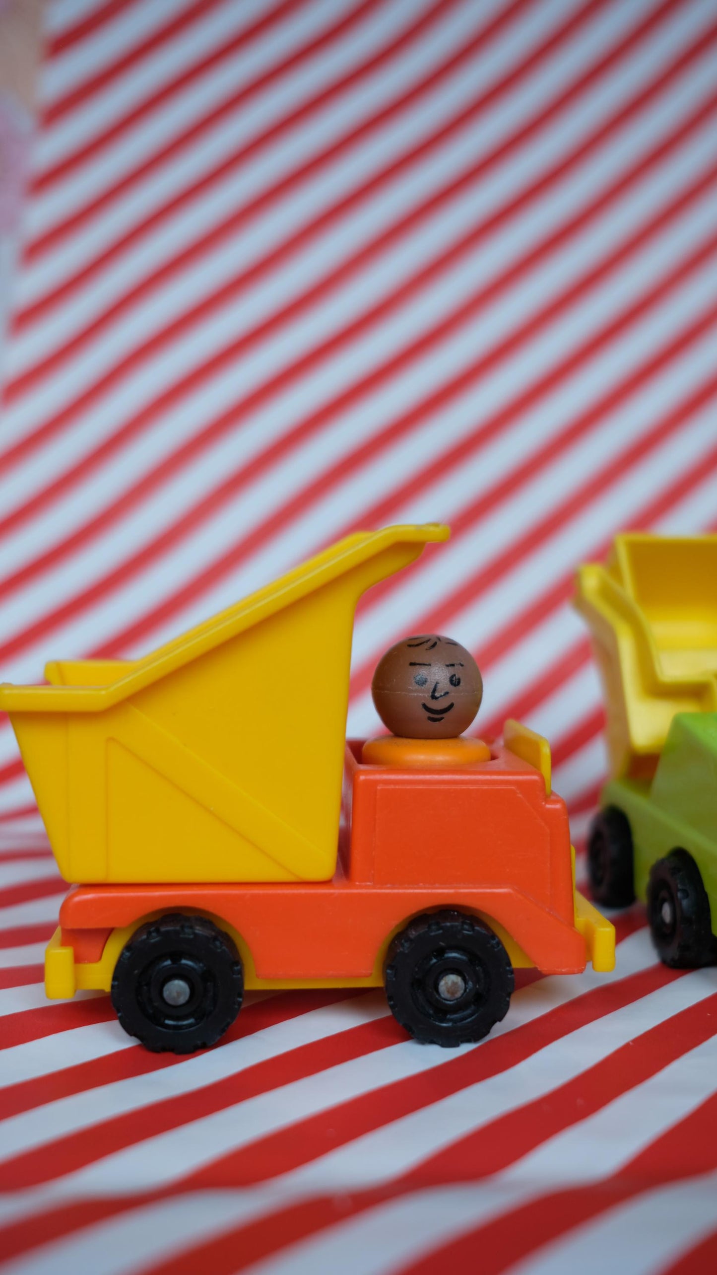 Véhicules de chantier little people par Fisher price