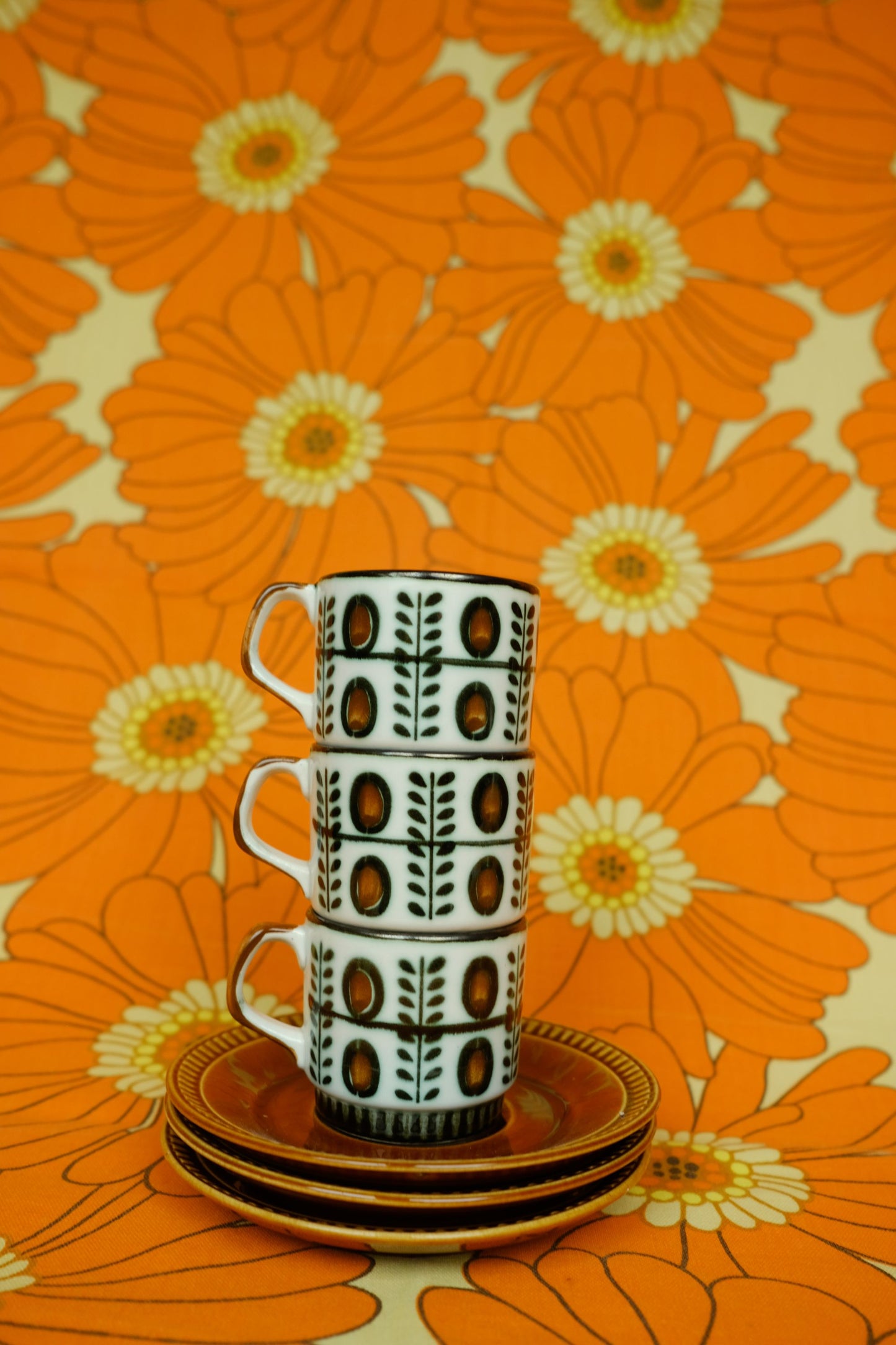Tasses Villeroy et Boch, modèle noix