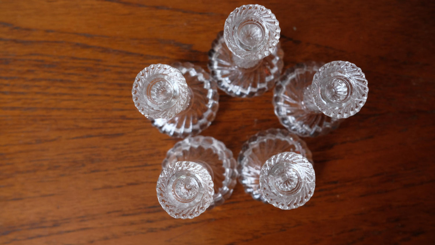 Bougeoirs en verres moulés style Portieux
