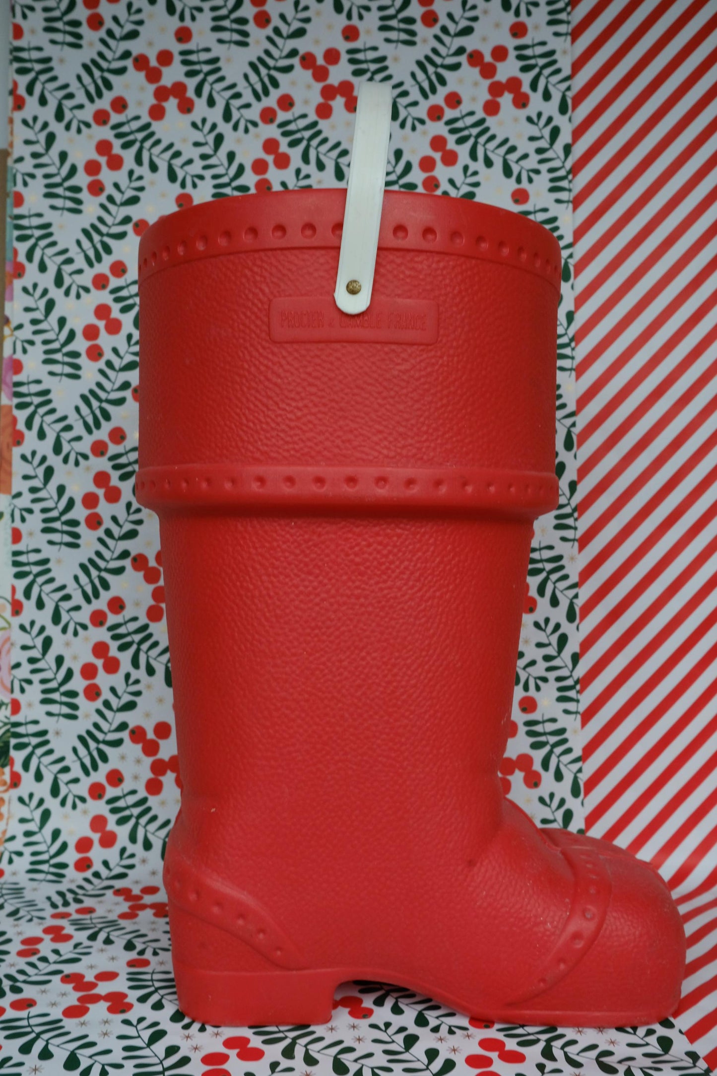 Baril de lessive en forme de botte du père noël