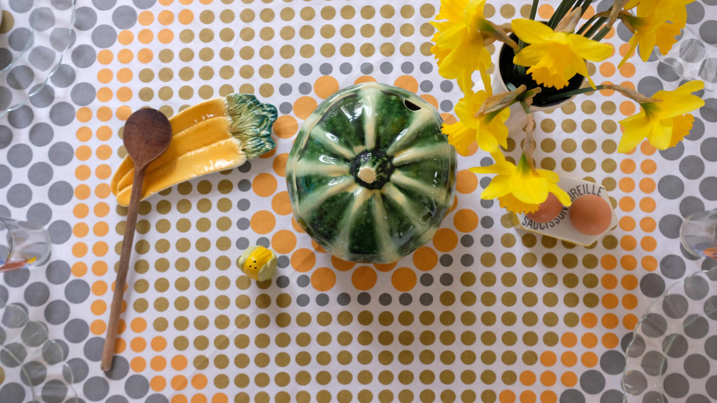 Nappe ronde à pois