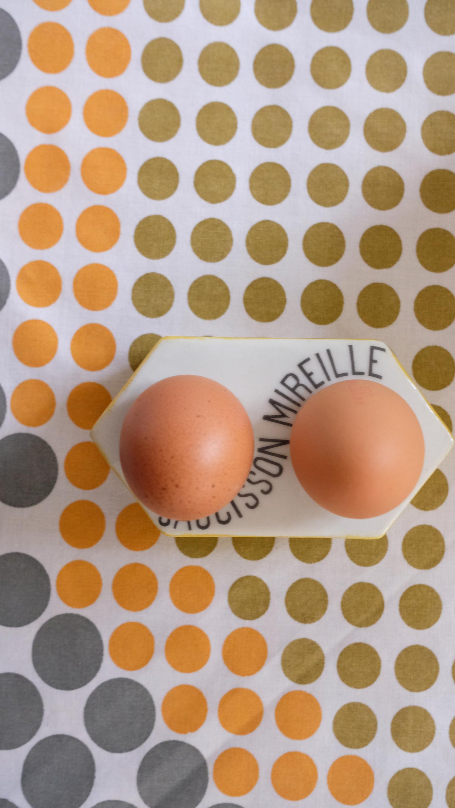 Coquetiers publicitaire en céramique saucisson mireille