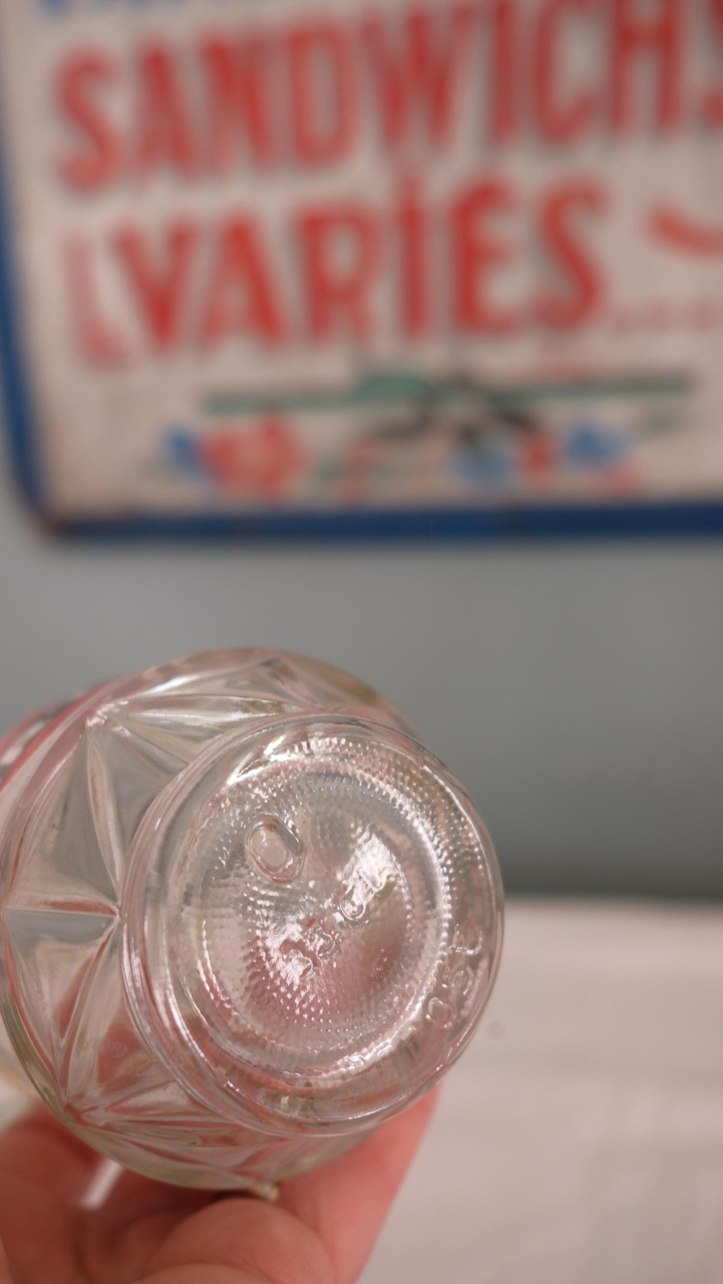 Bouteille publicitaire martini de bistrot vintage