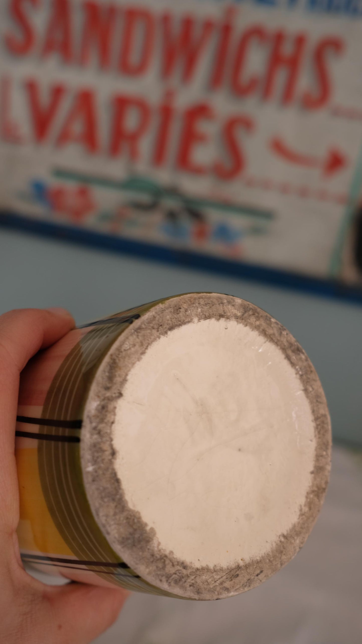 Vase en céramique motif carreaux, années 50