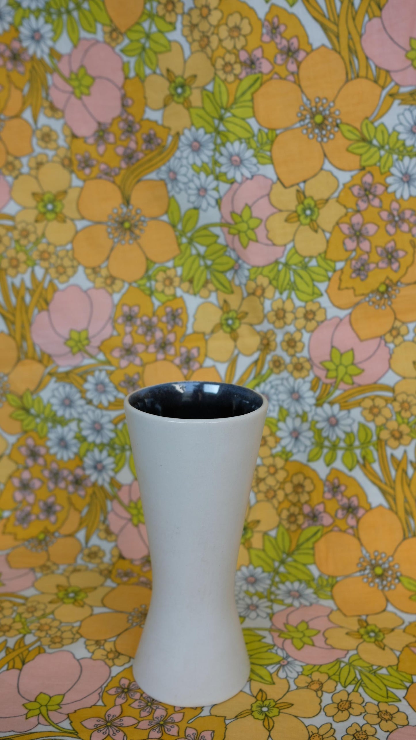 Vase diabolo en céramique made in West Germany