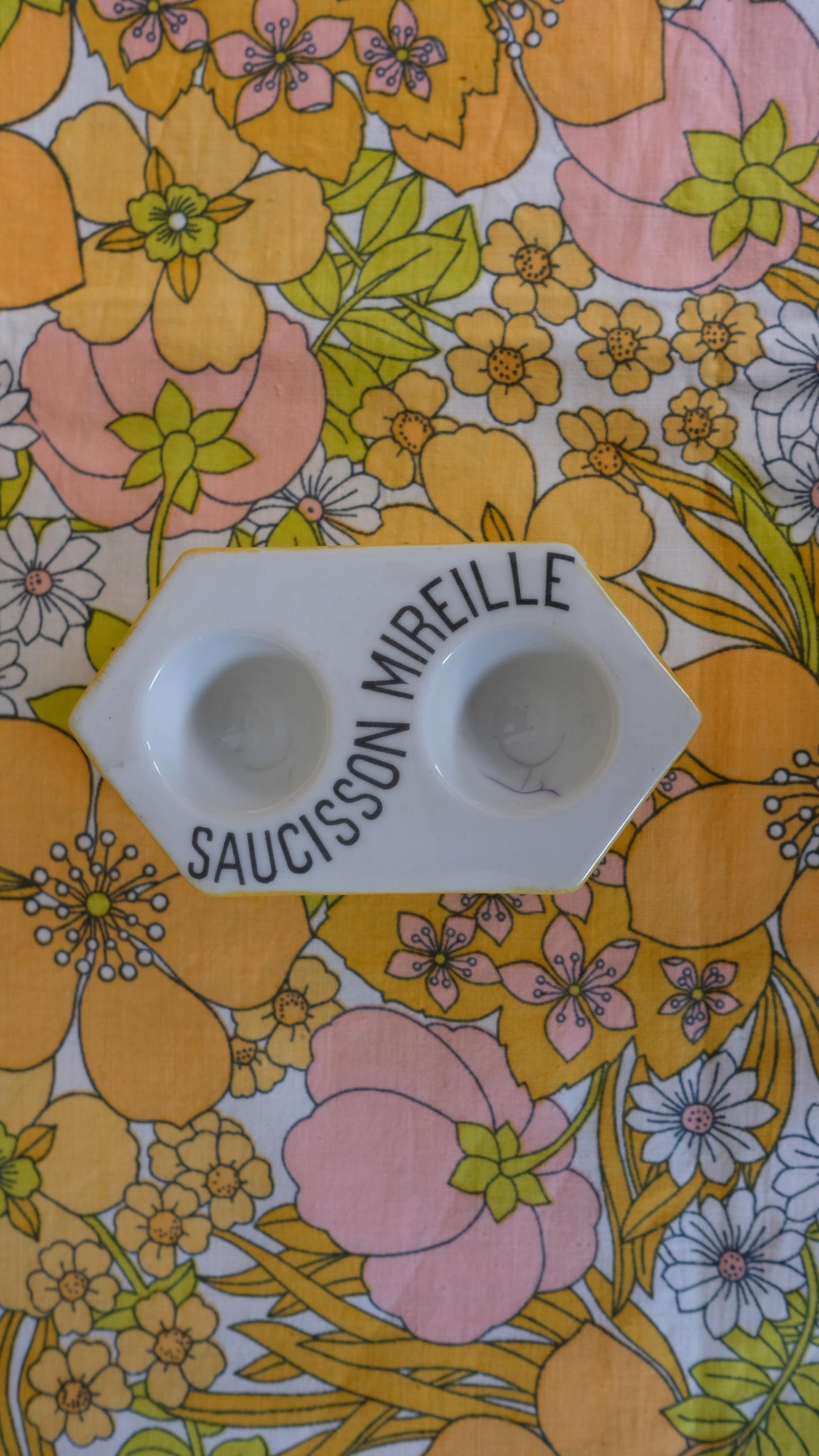 Coquetiers publicitaire en céramique saucisson mireille