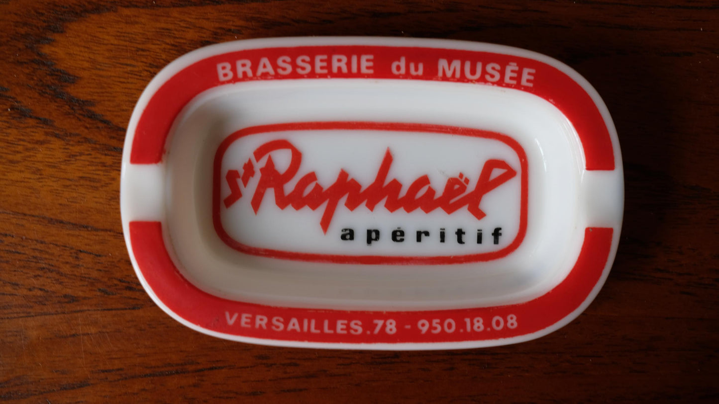 Cendrier publicitaire Saint Raphaël vintage en opaline