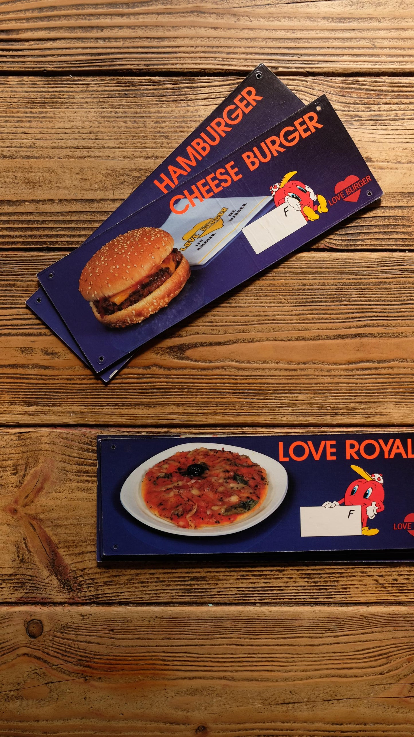 Panneau publicitaire de fast food