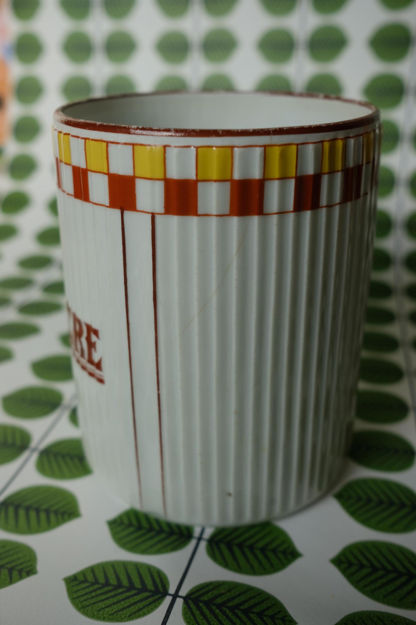 Pot de cuisine en faïence