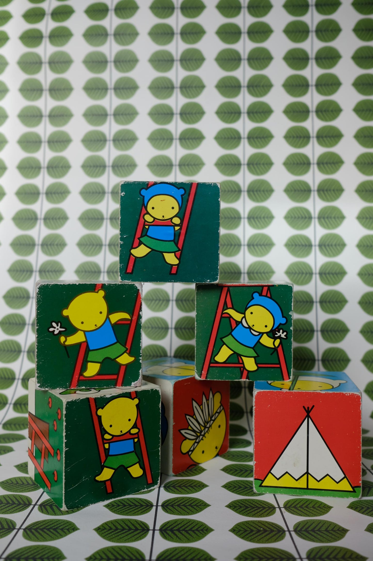 Jeu de cubes Ploum l'ourson
