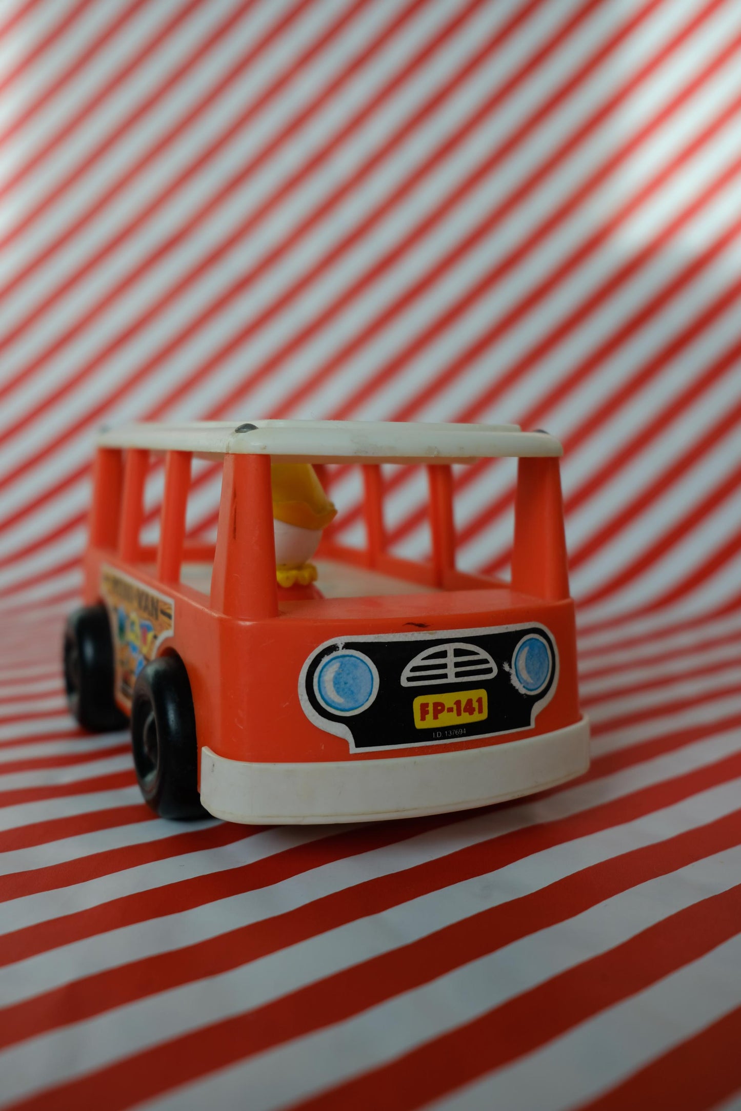 Mini bus fisher price