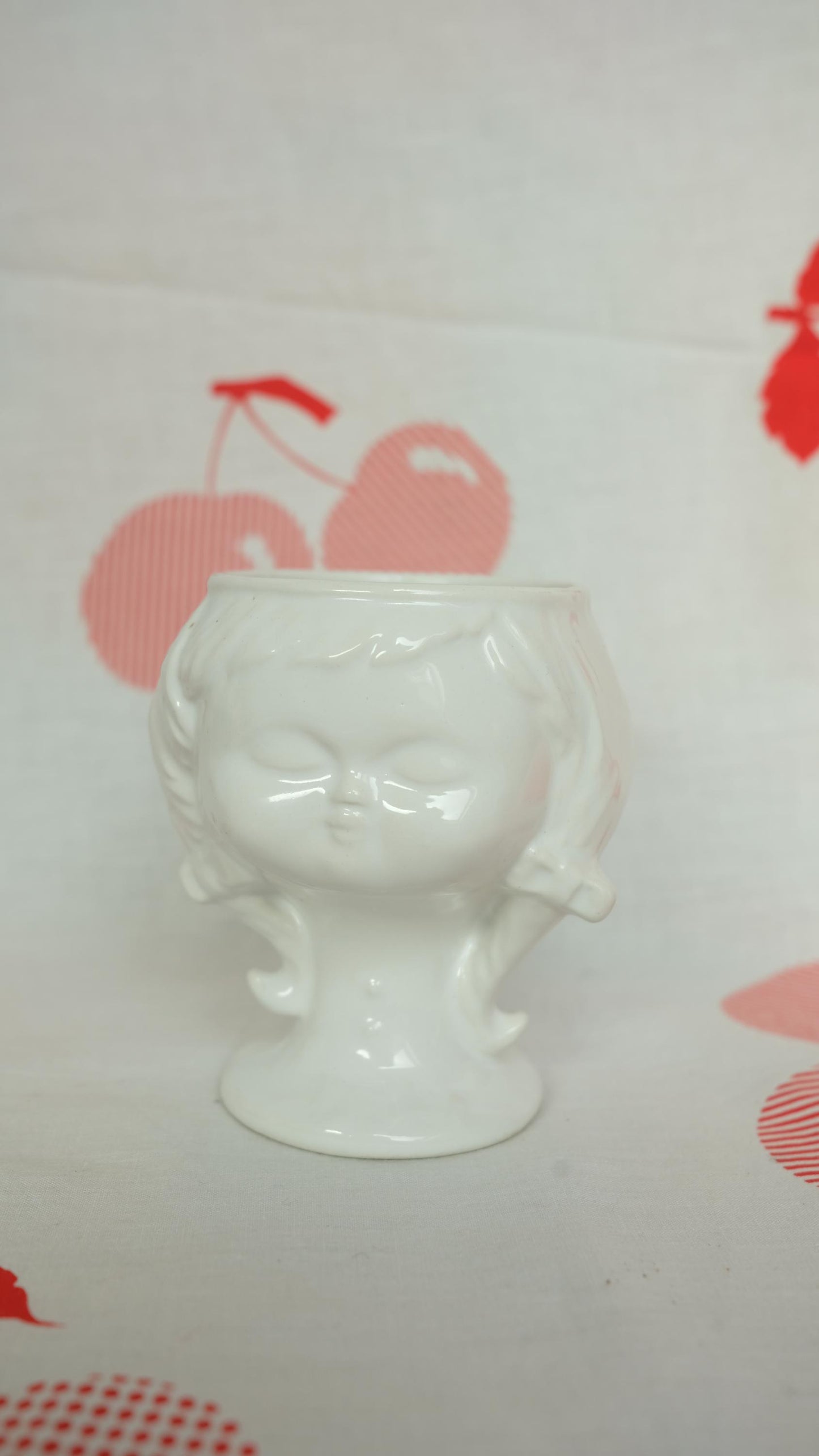 Cache pot en céramique années 70