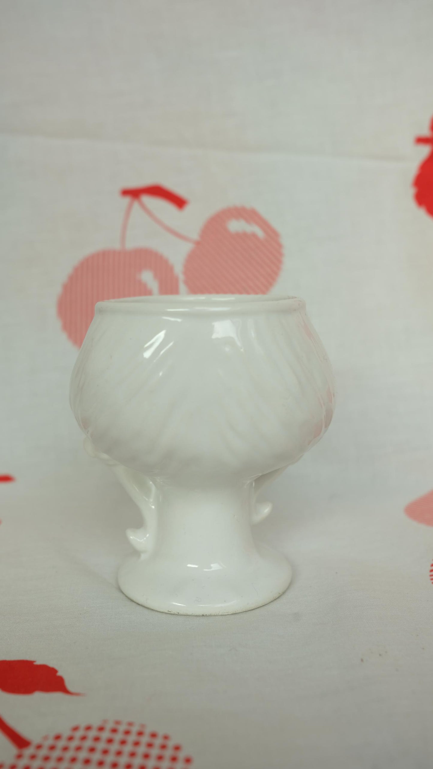 Cache pot en céramique années 70