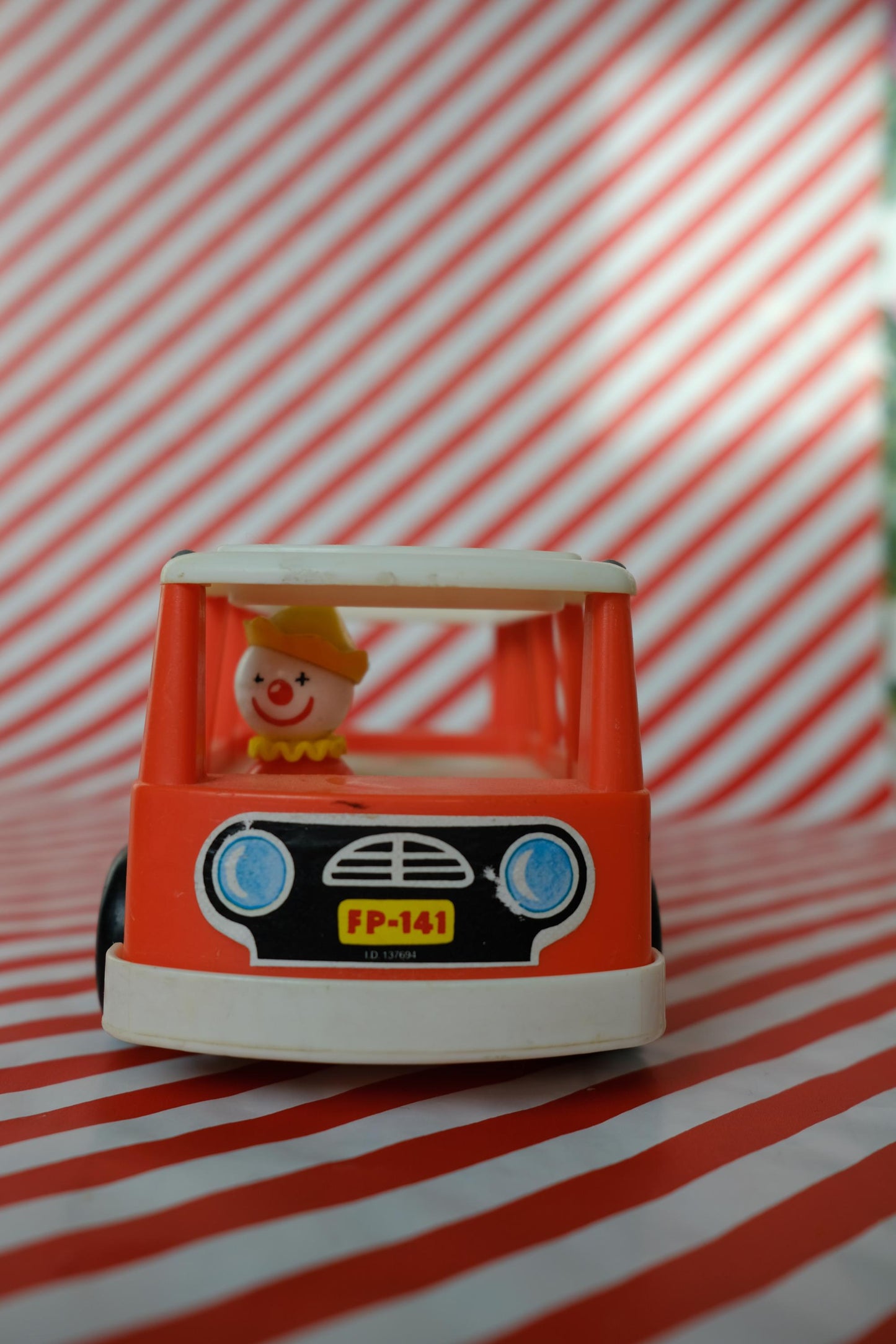 Mini bus fisher price