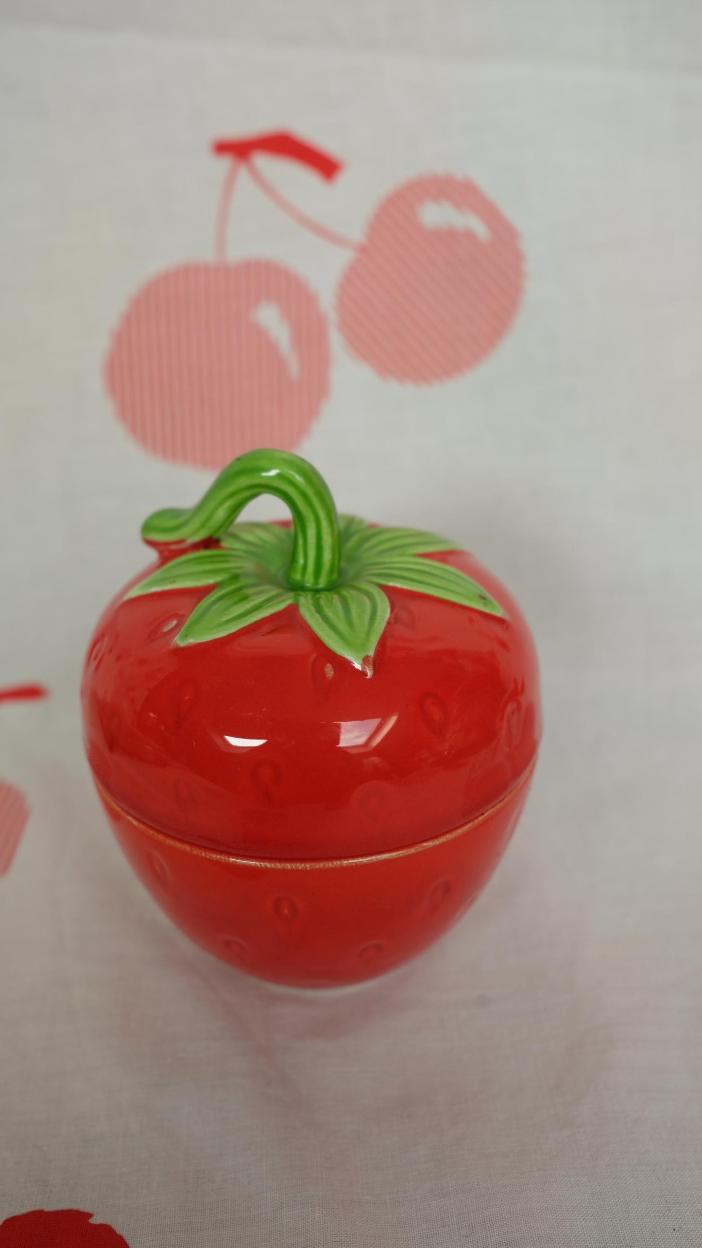 Pot fraise en céramique