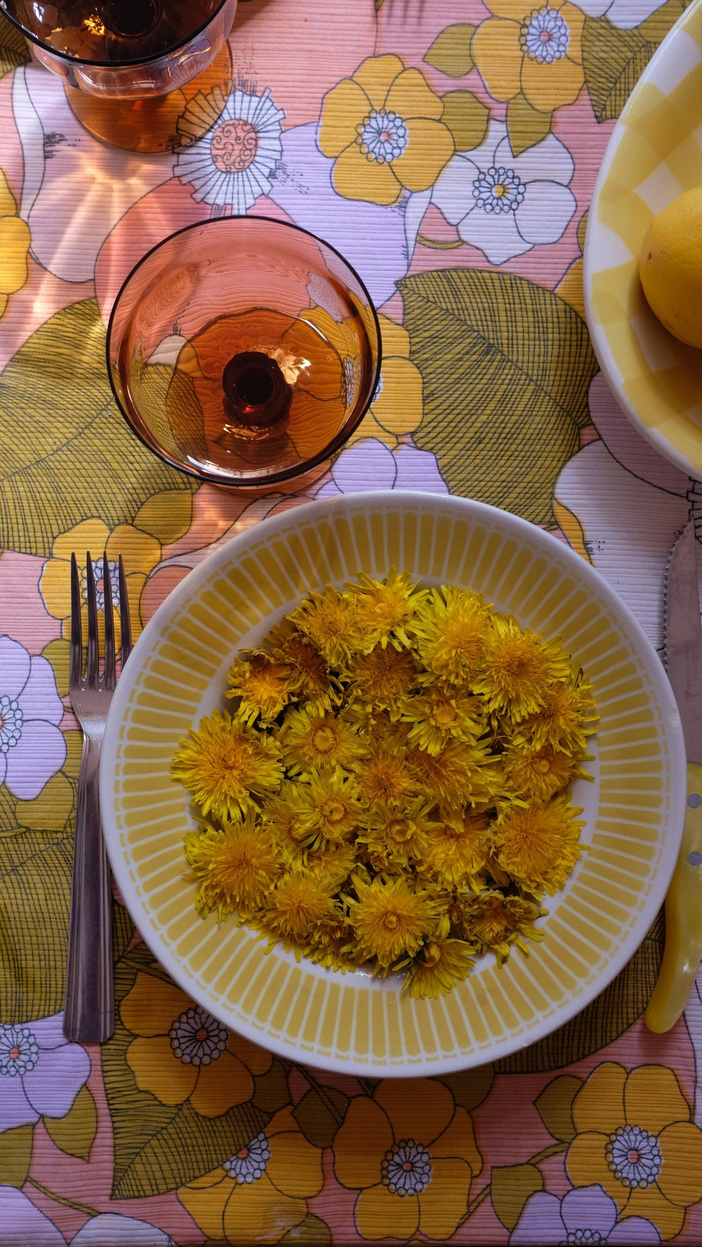 Assiettes creuses motifs soleil