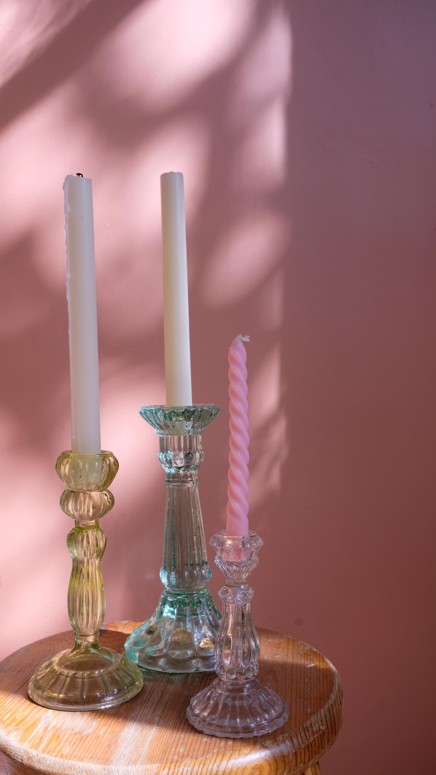 Bougeoirs en verre style portieux