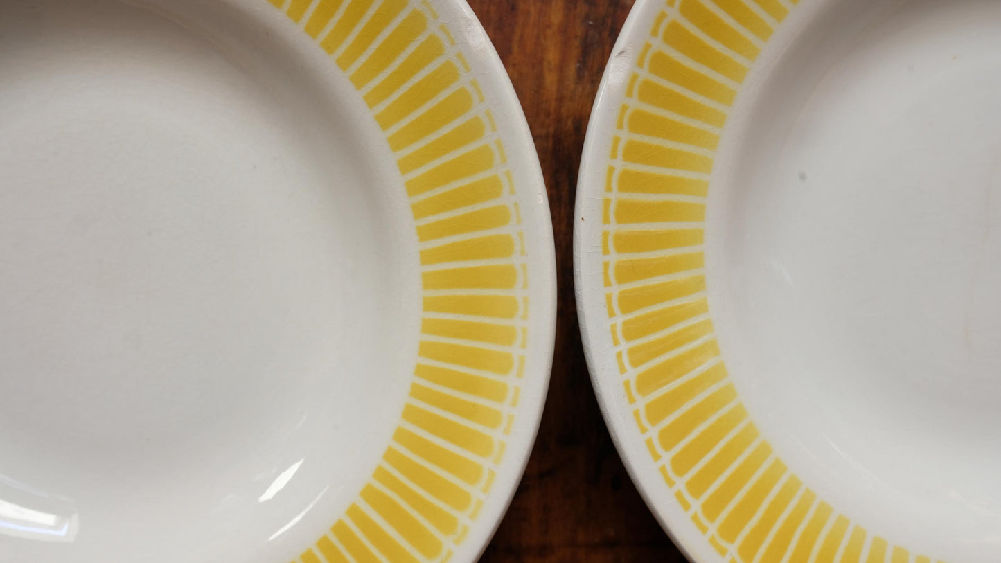 Assiettes creuses motifs soleil