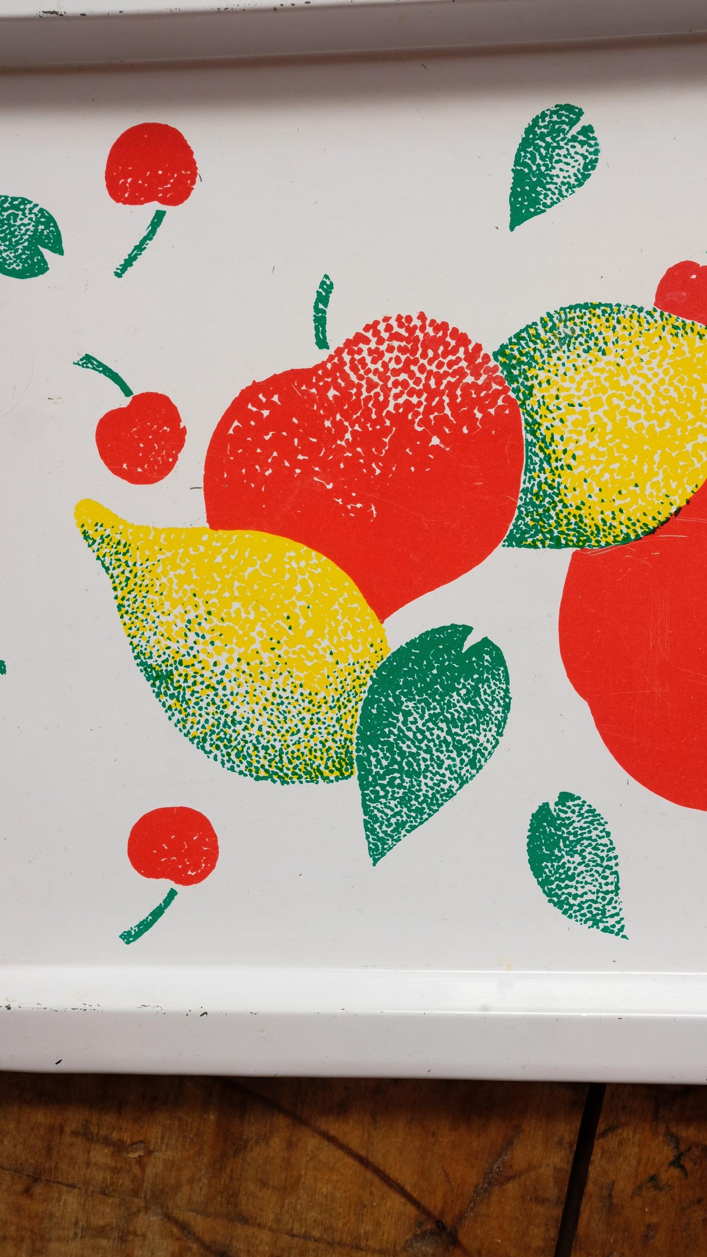 Plateau en métal, motif fruit, Francoise Saget