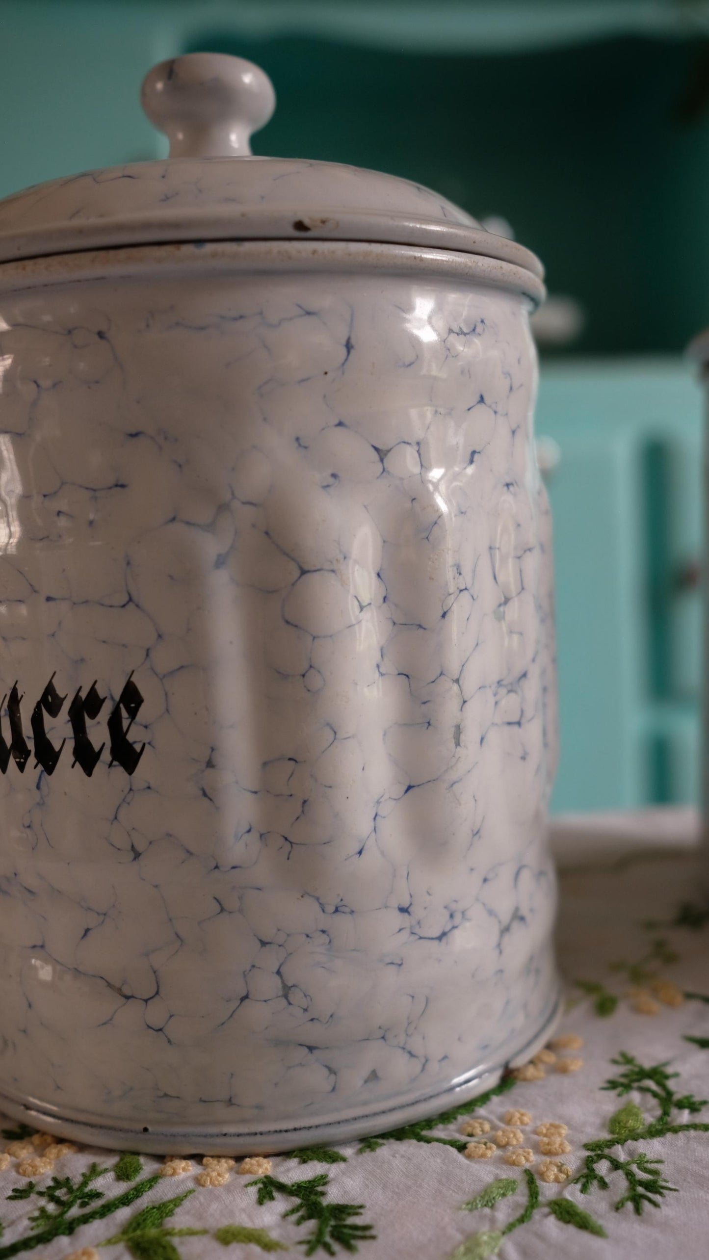 Lots de 3 pots de stockage vintage en tôle émaillée