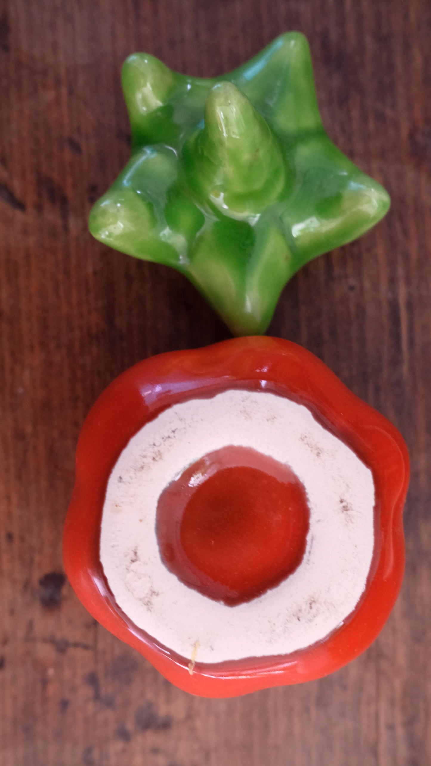 Boîte/moutardier en barbotine tomate
