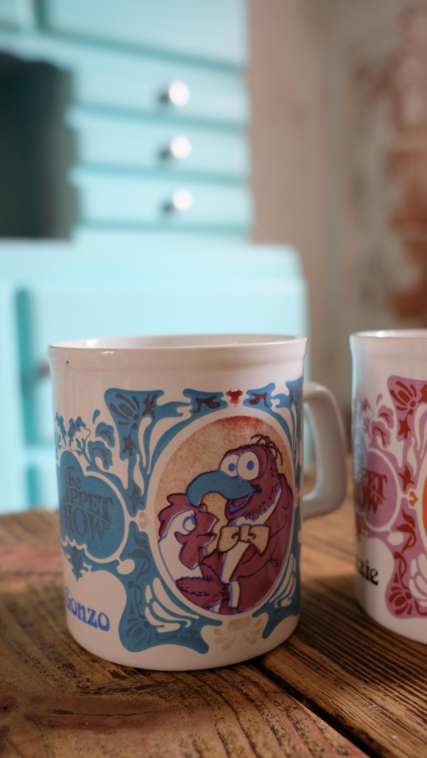 Lot de deux mugs muppets made in England