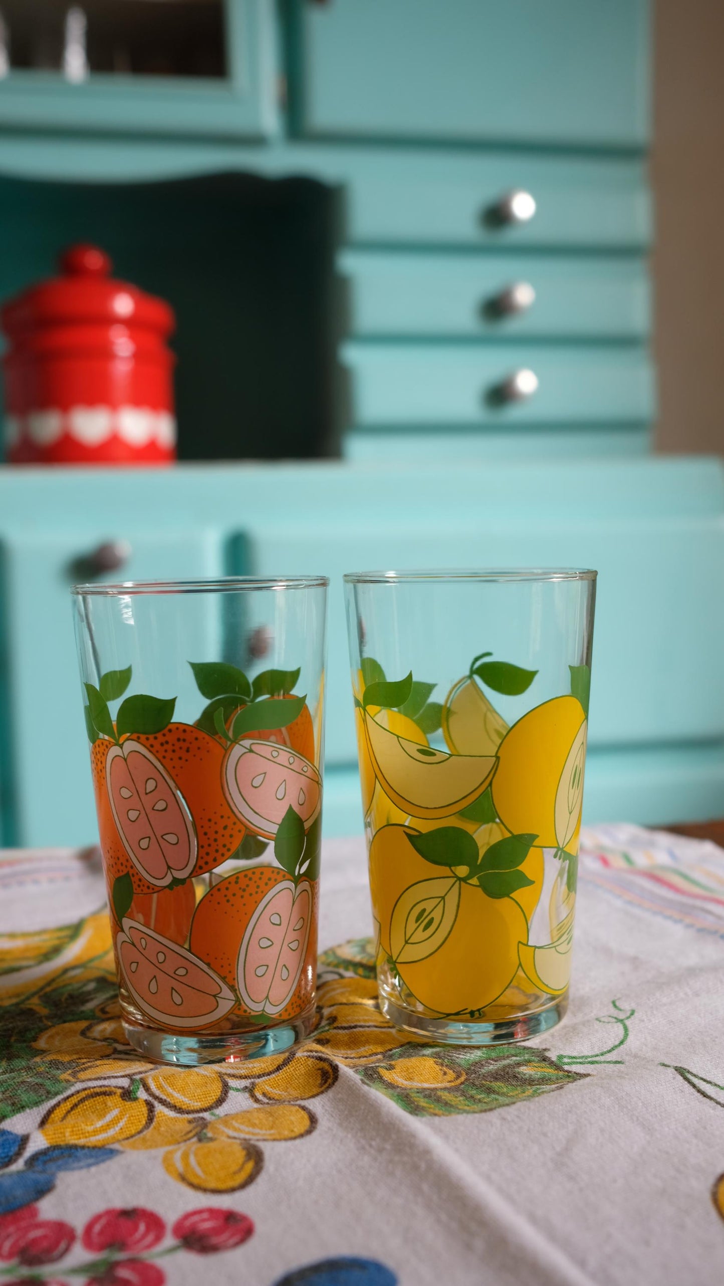 Lot de 3 verres fruits années 70