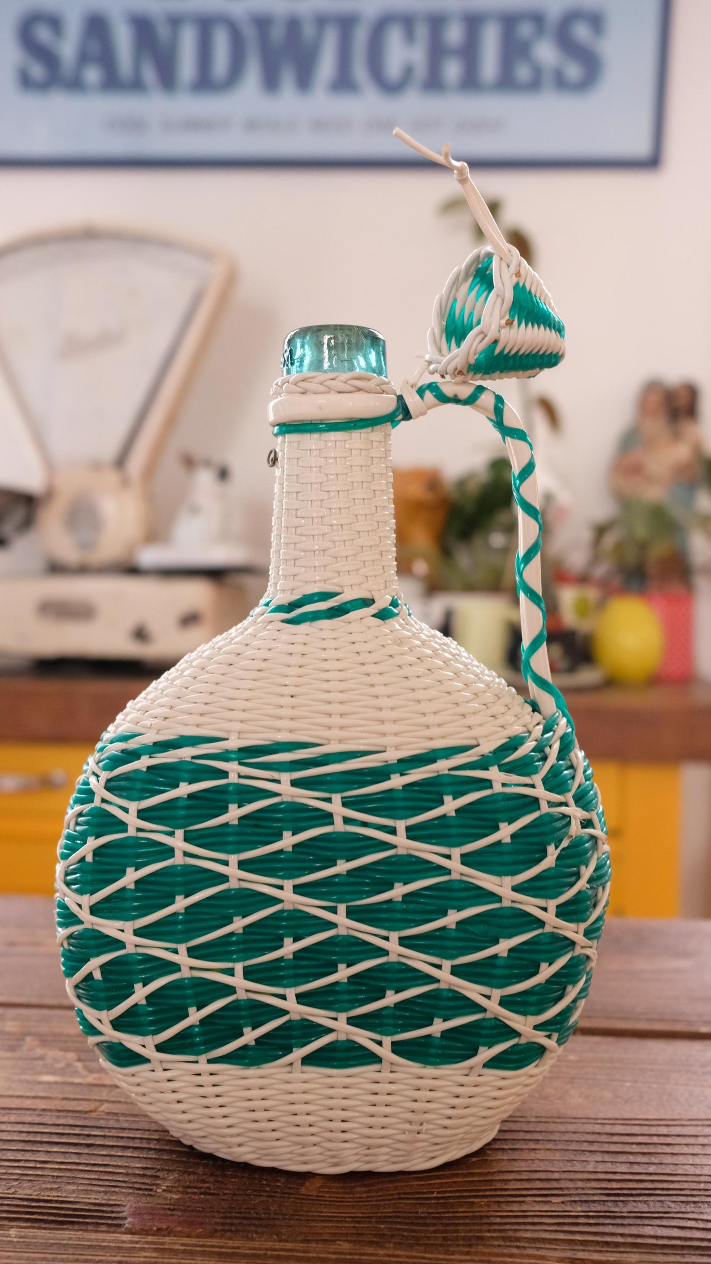 Bouteille en scoubidou