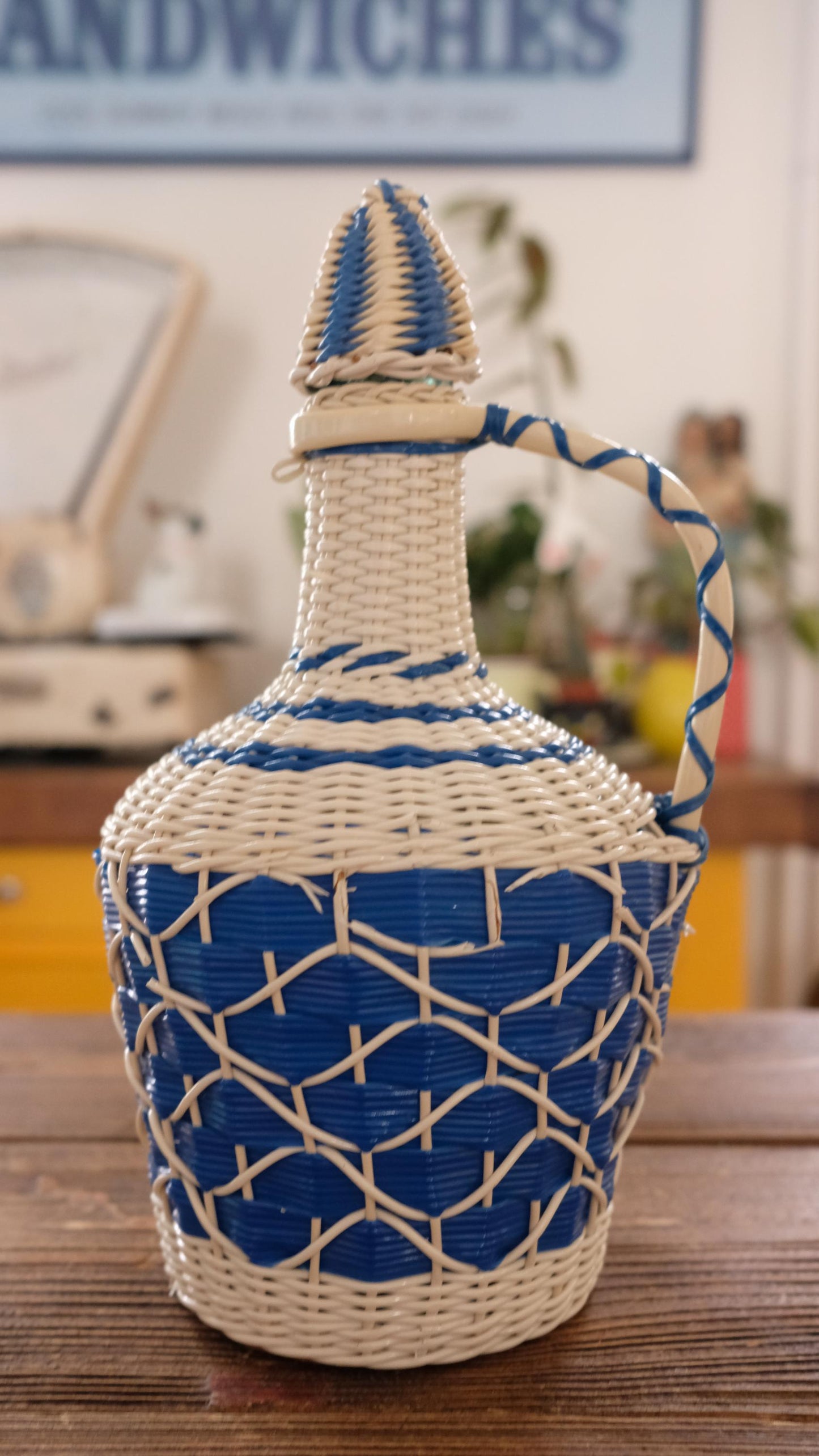 Bouteille en scoubidou
