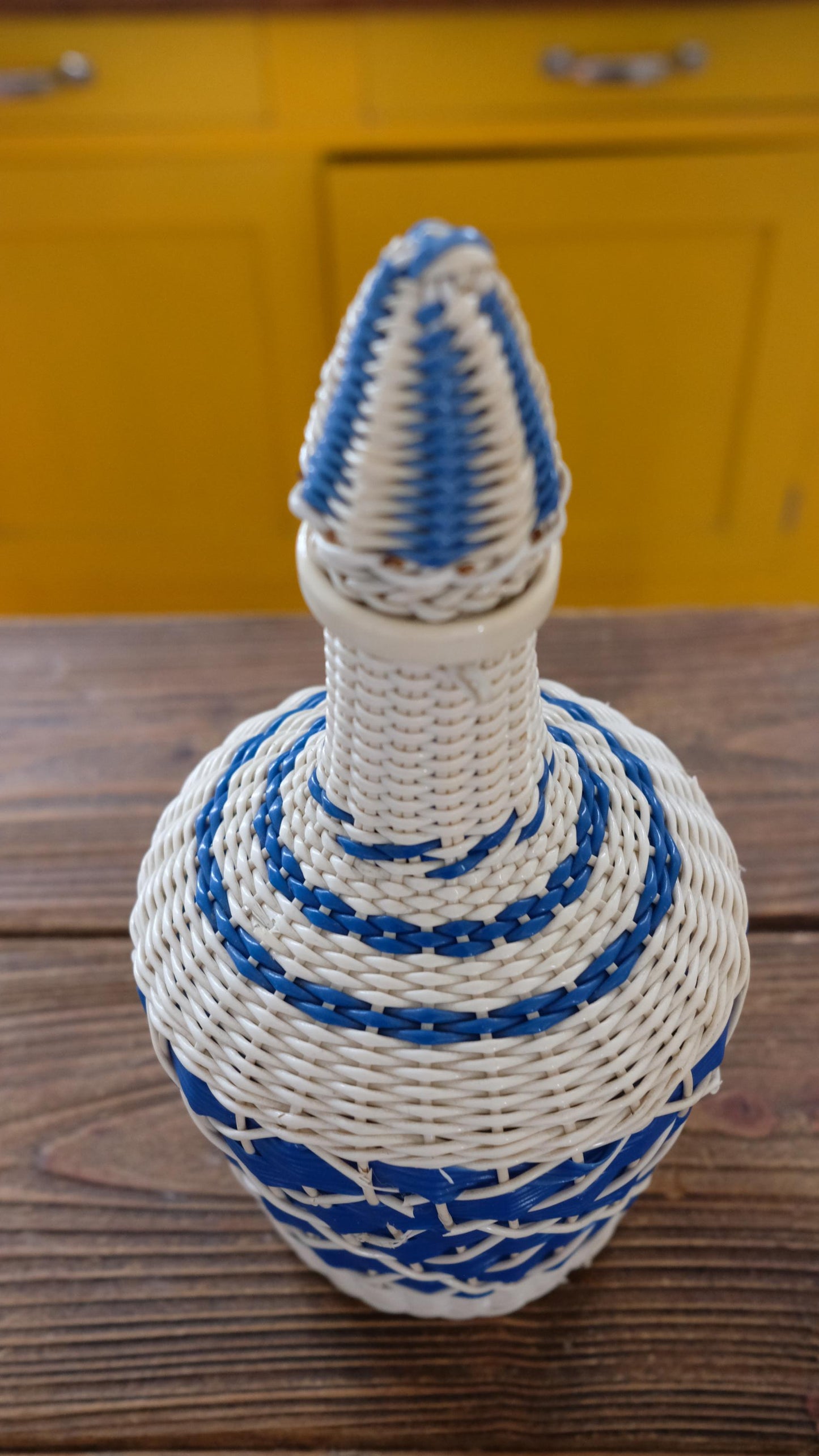 Bouteille en scoubidou