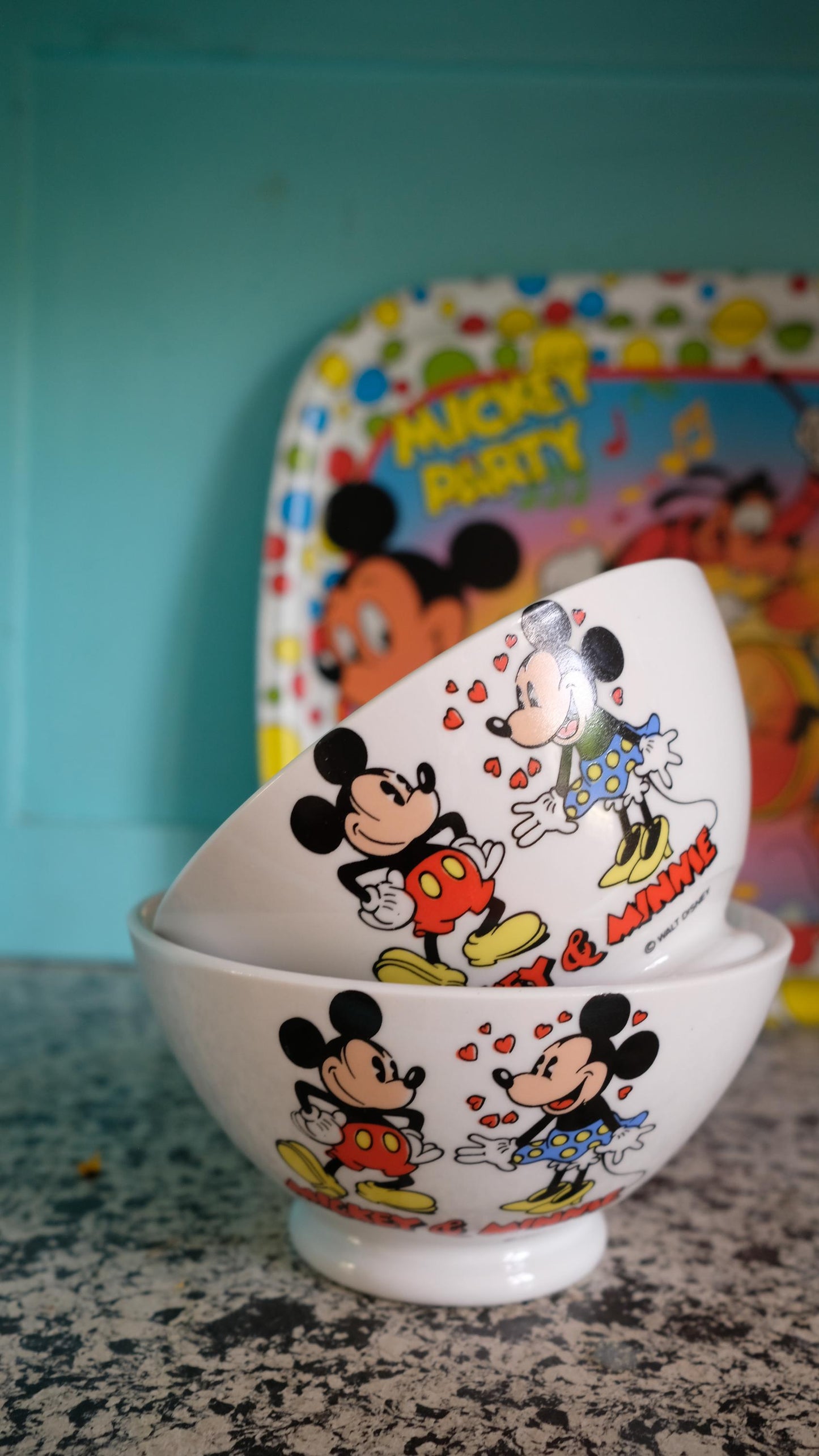Lots de deux bols Sarreguemines illustrés Mickey et Minnie