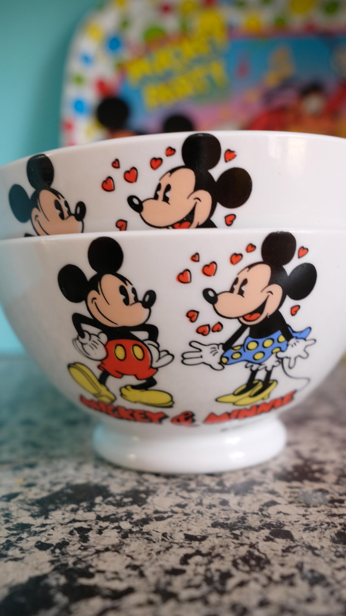Lots de deux bols Sarreguemines illustrés Mickey et Minnie