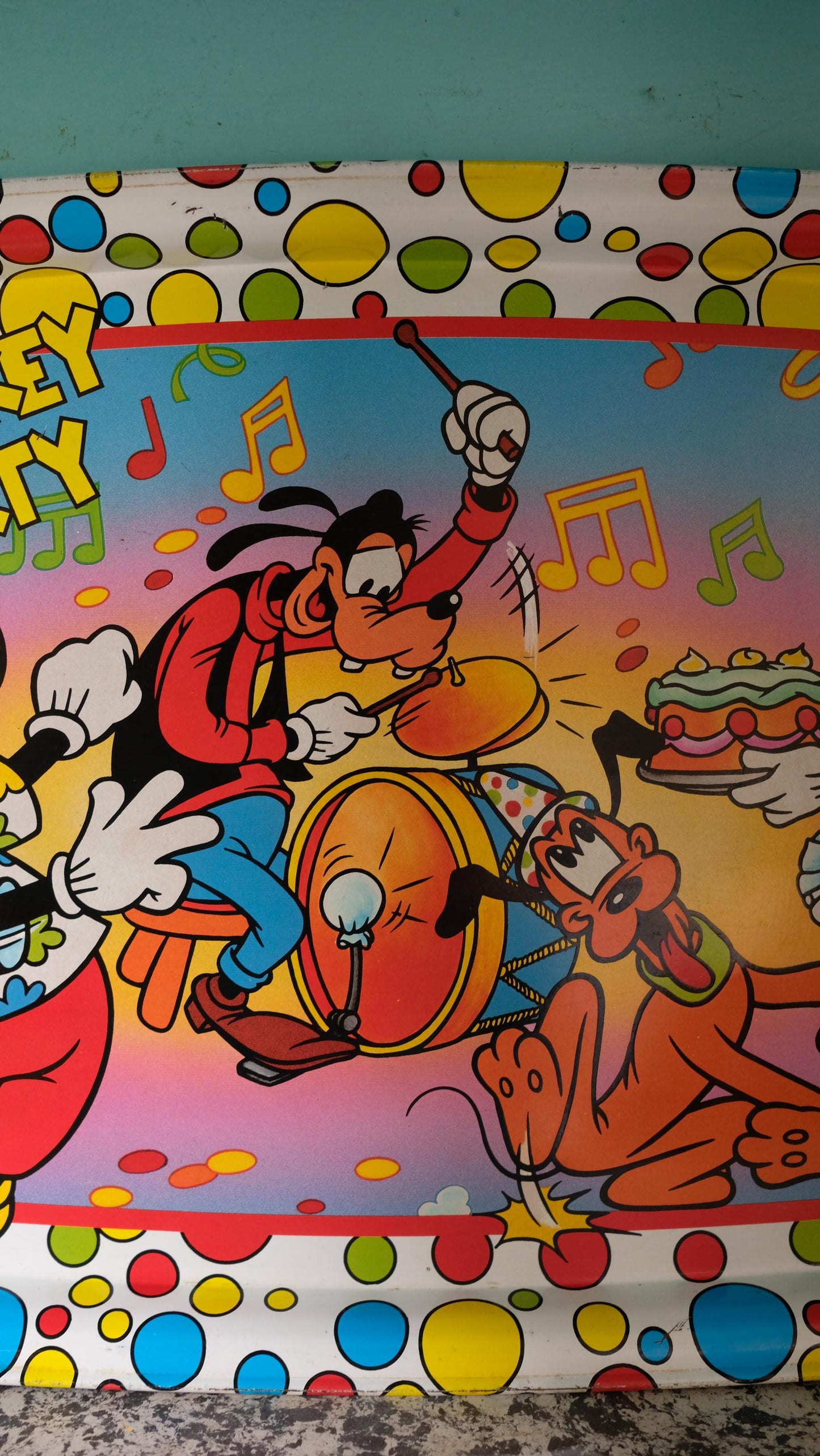 Plateau Disney années 90 en métal