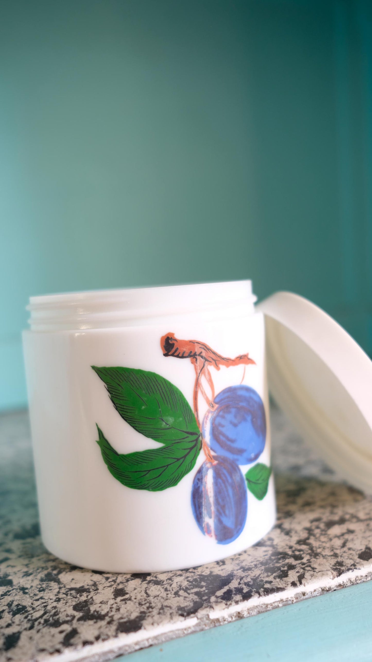 Bocal en opaline motif prune