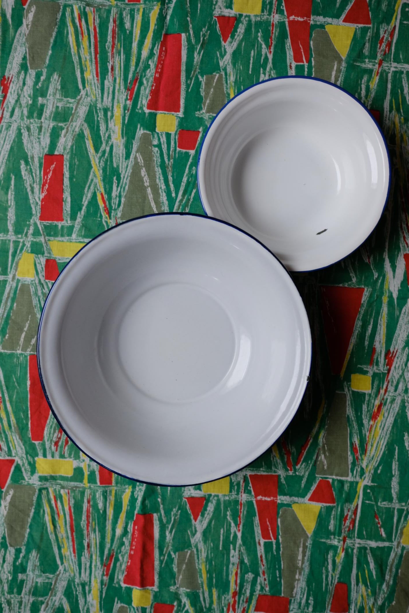 Bols en tôle émaillée