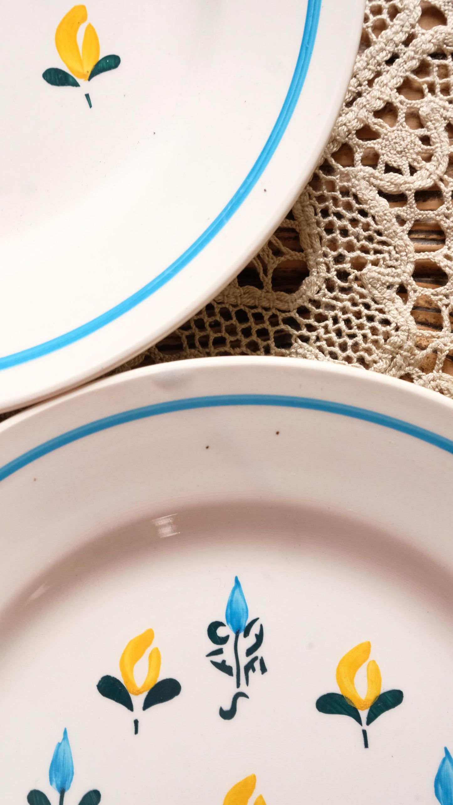 Lot de six assiettes Brasilla Café de Digoin Sarreguemines