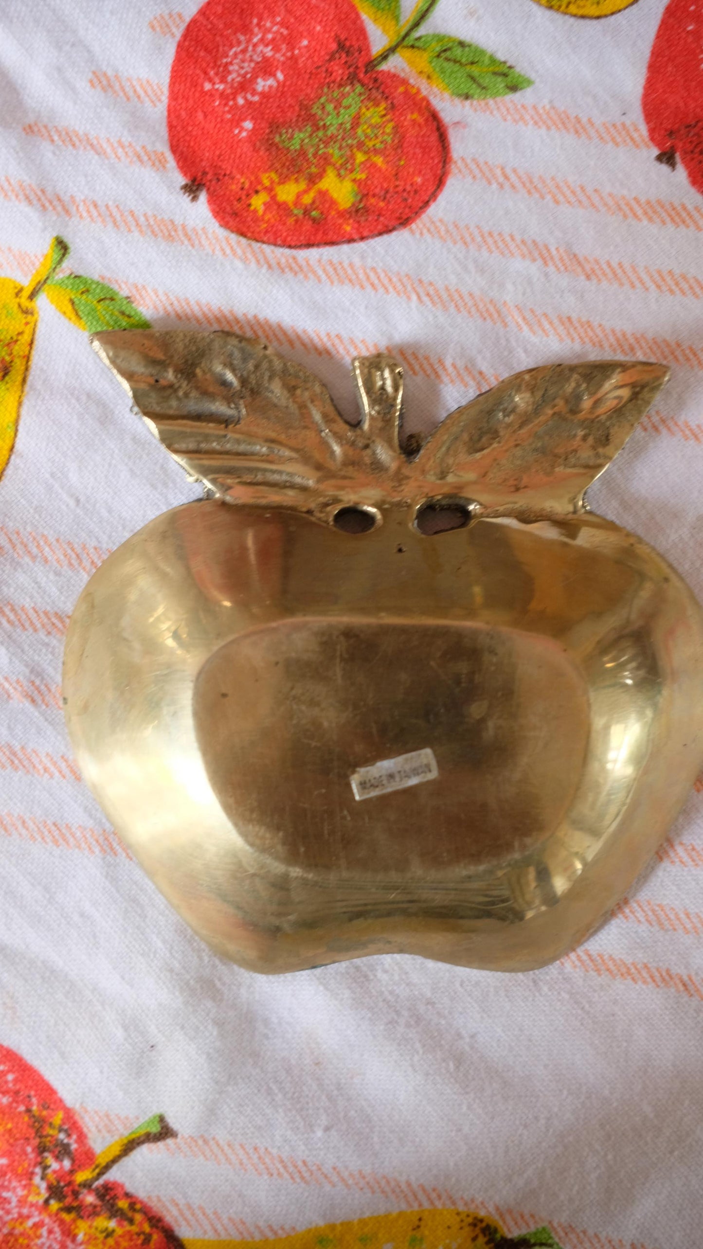Vide poche en laiton en forme de pomme