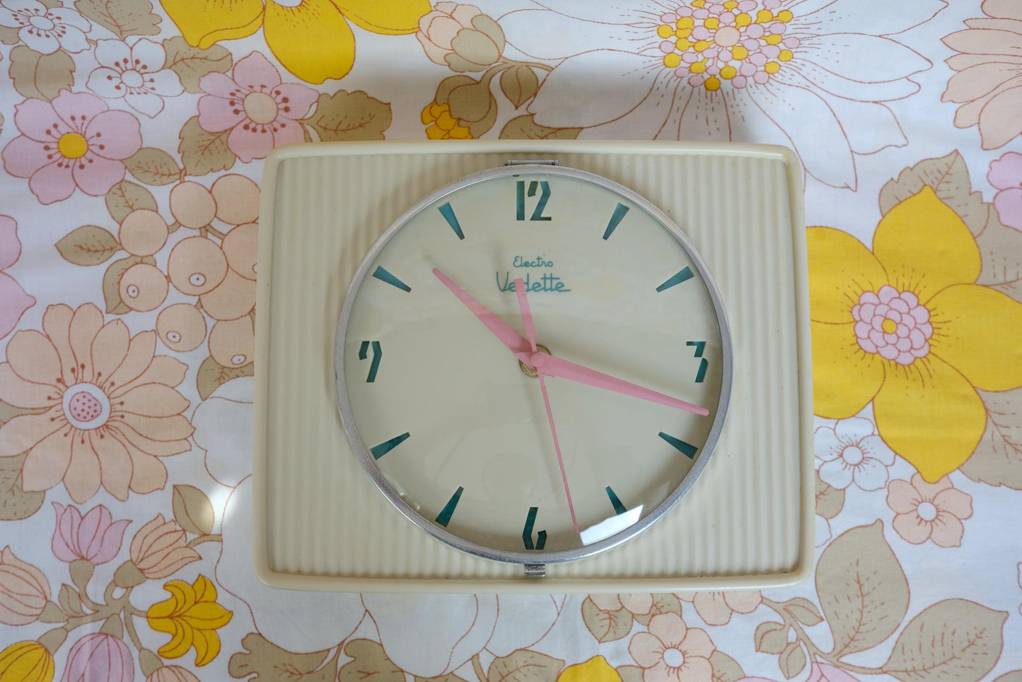 Horloge murale vedette