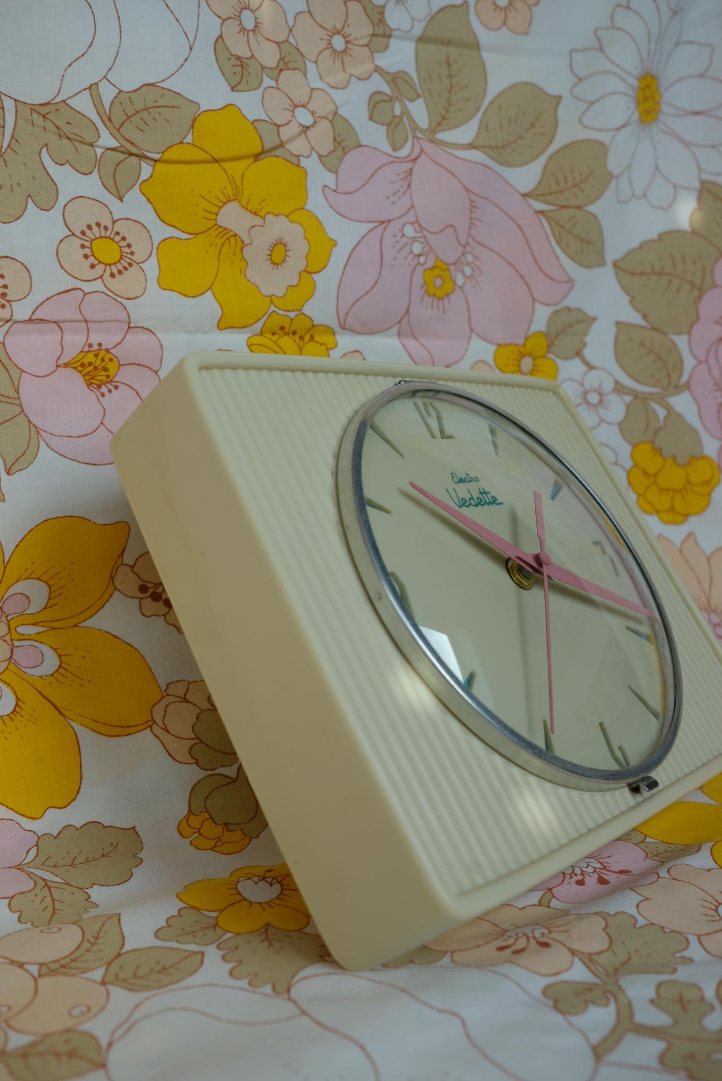 Horloge murale vedette
