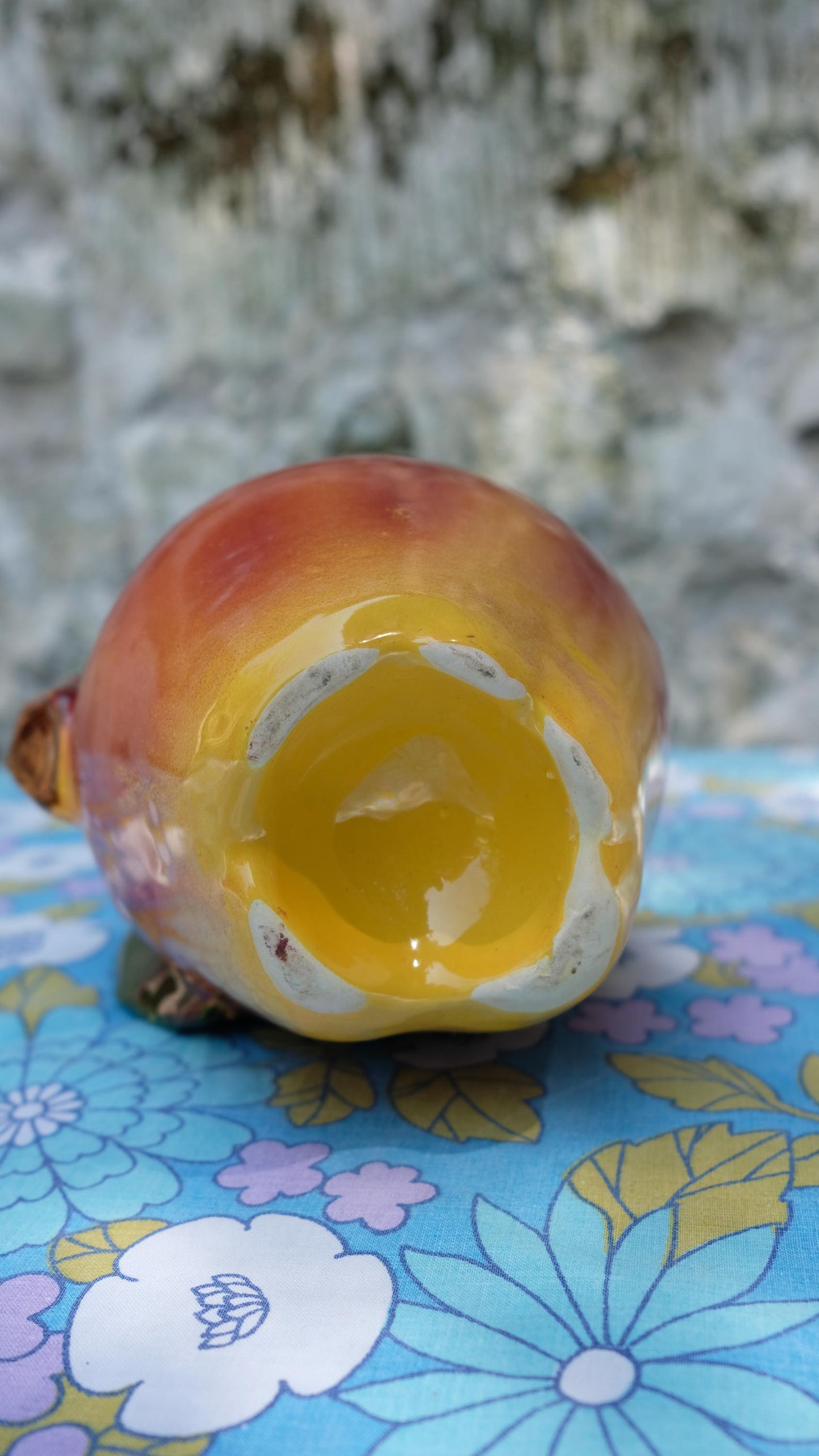 Bouteille pomme en céramique