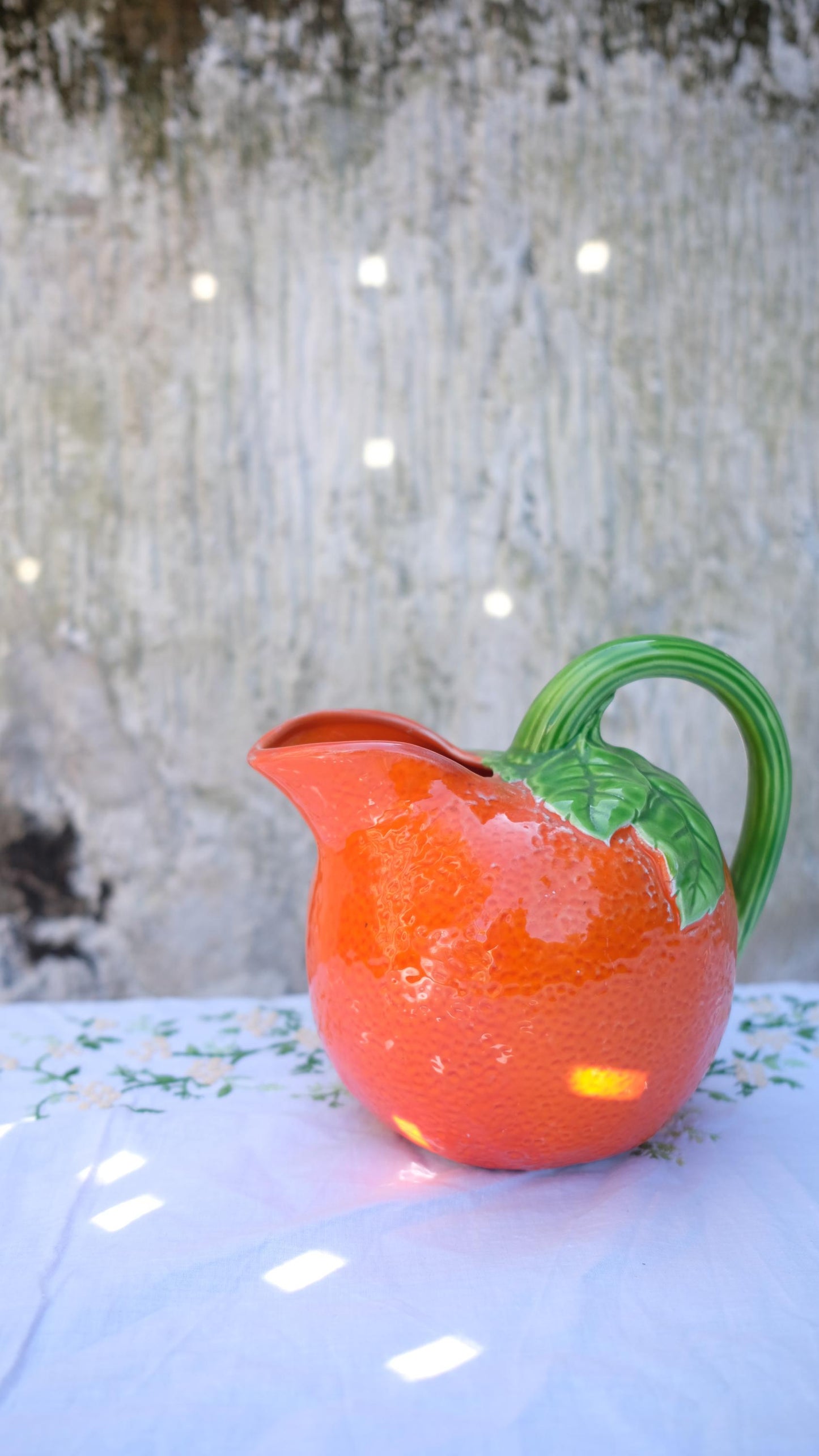 PIchet en barbotine en forme d'orange
