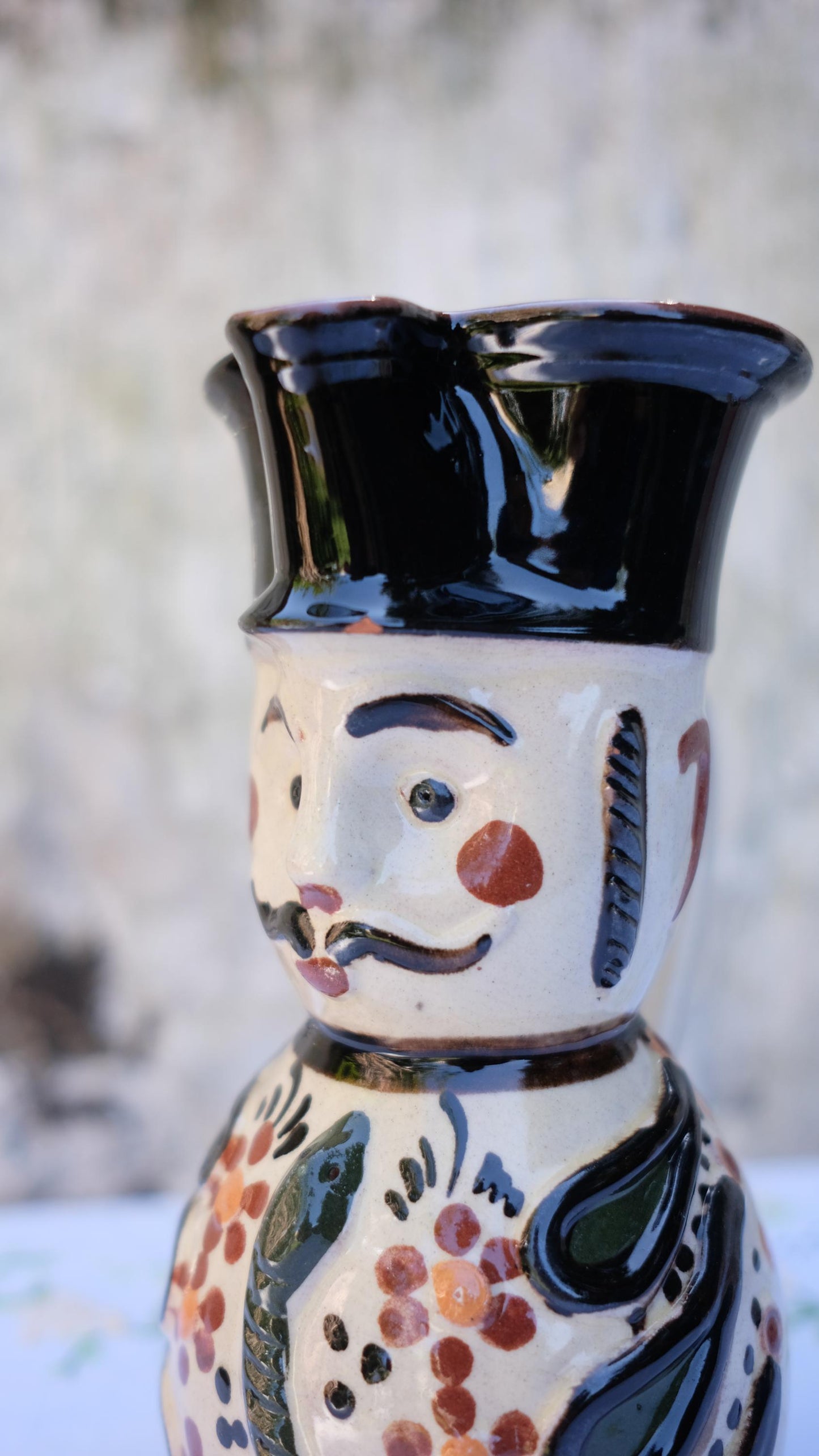 Pichet anthropomorphe fabriqué en Hongrie